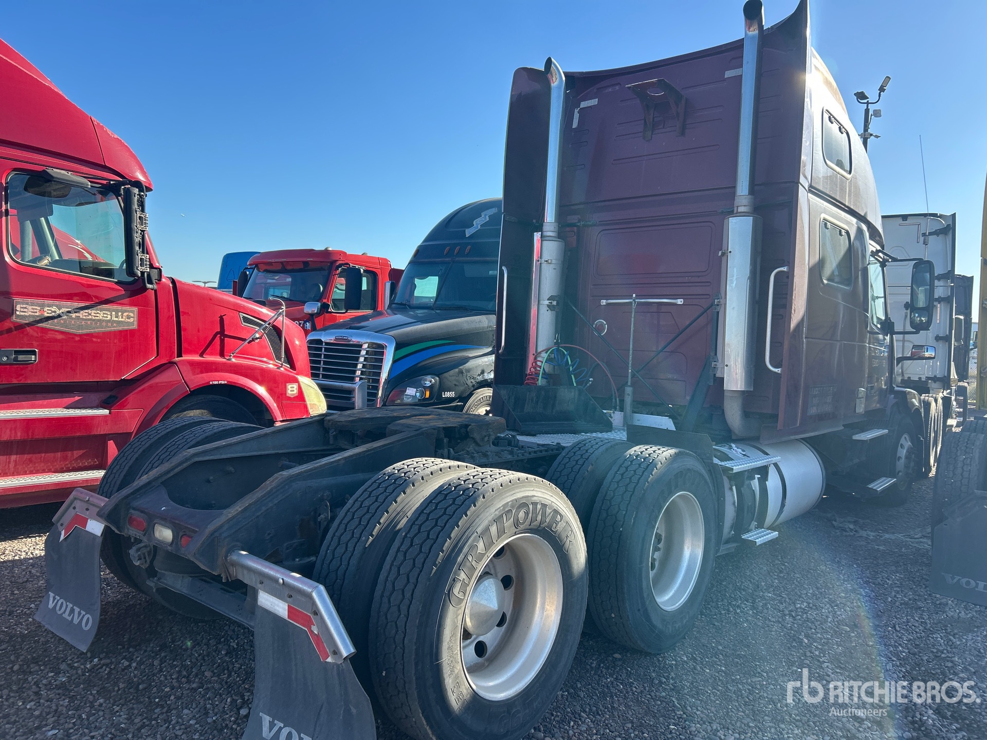 Aspect général with Image, coin arrière droit