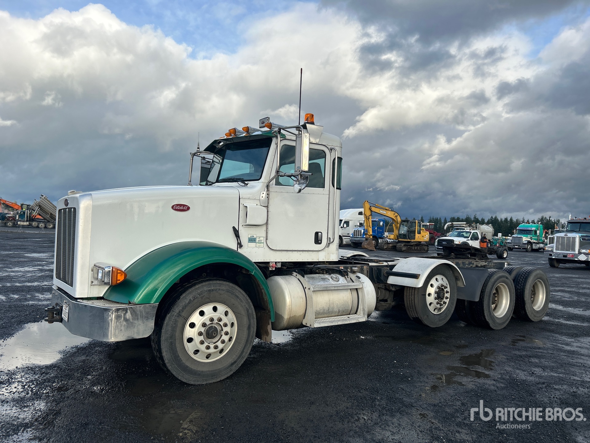 General Appearance with Picture, Left Front Corner