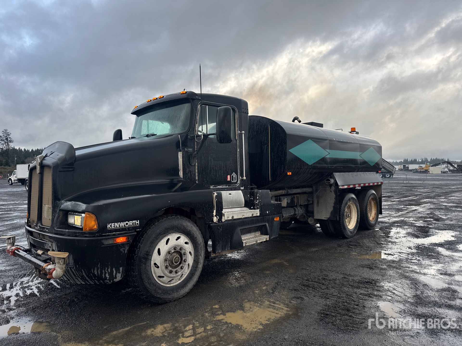 Aspect général with Image, coin avant gauche