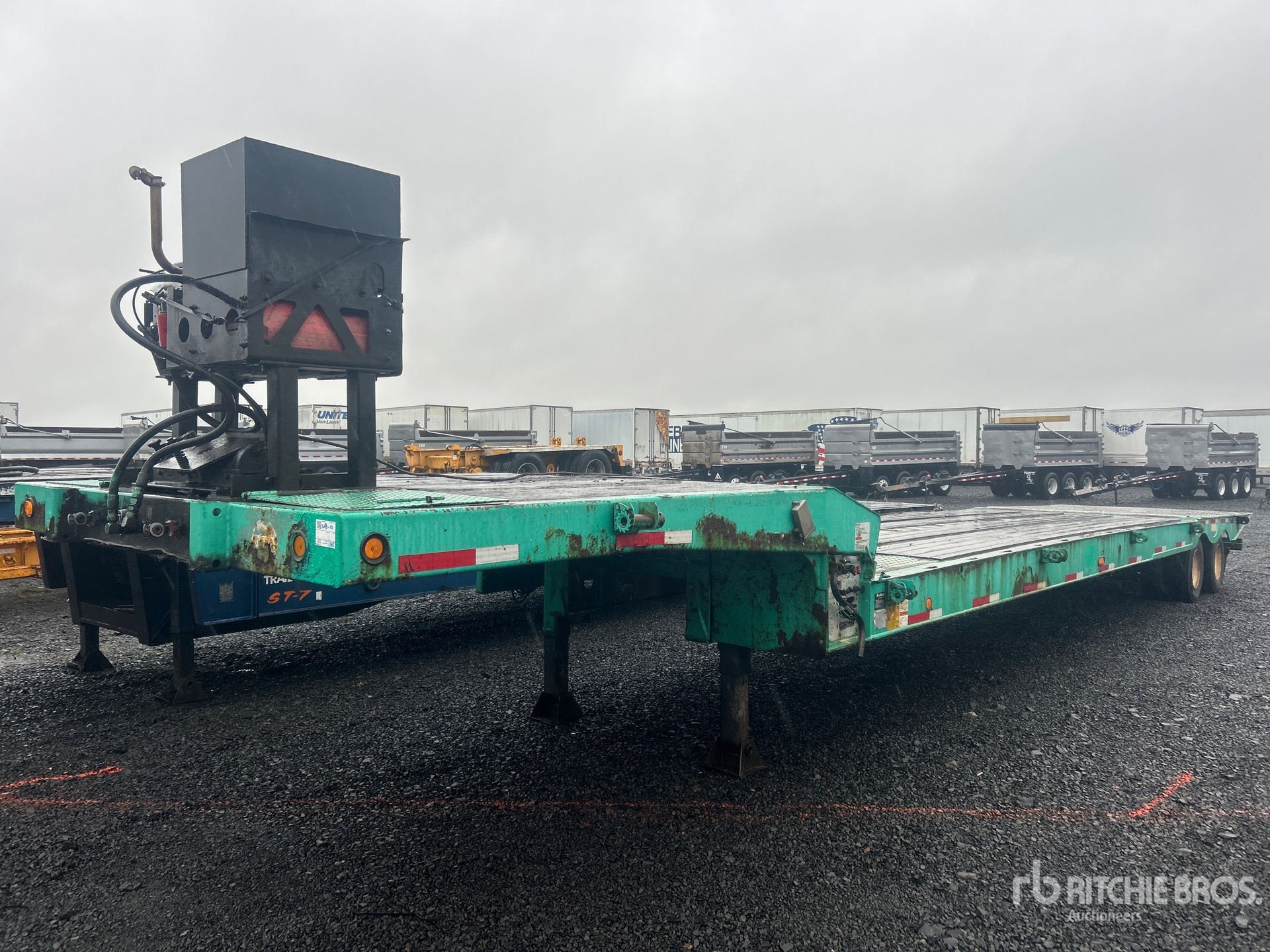 General Appearance with Foto, angolo anteriore sinistro