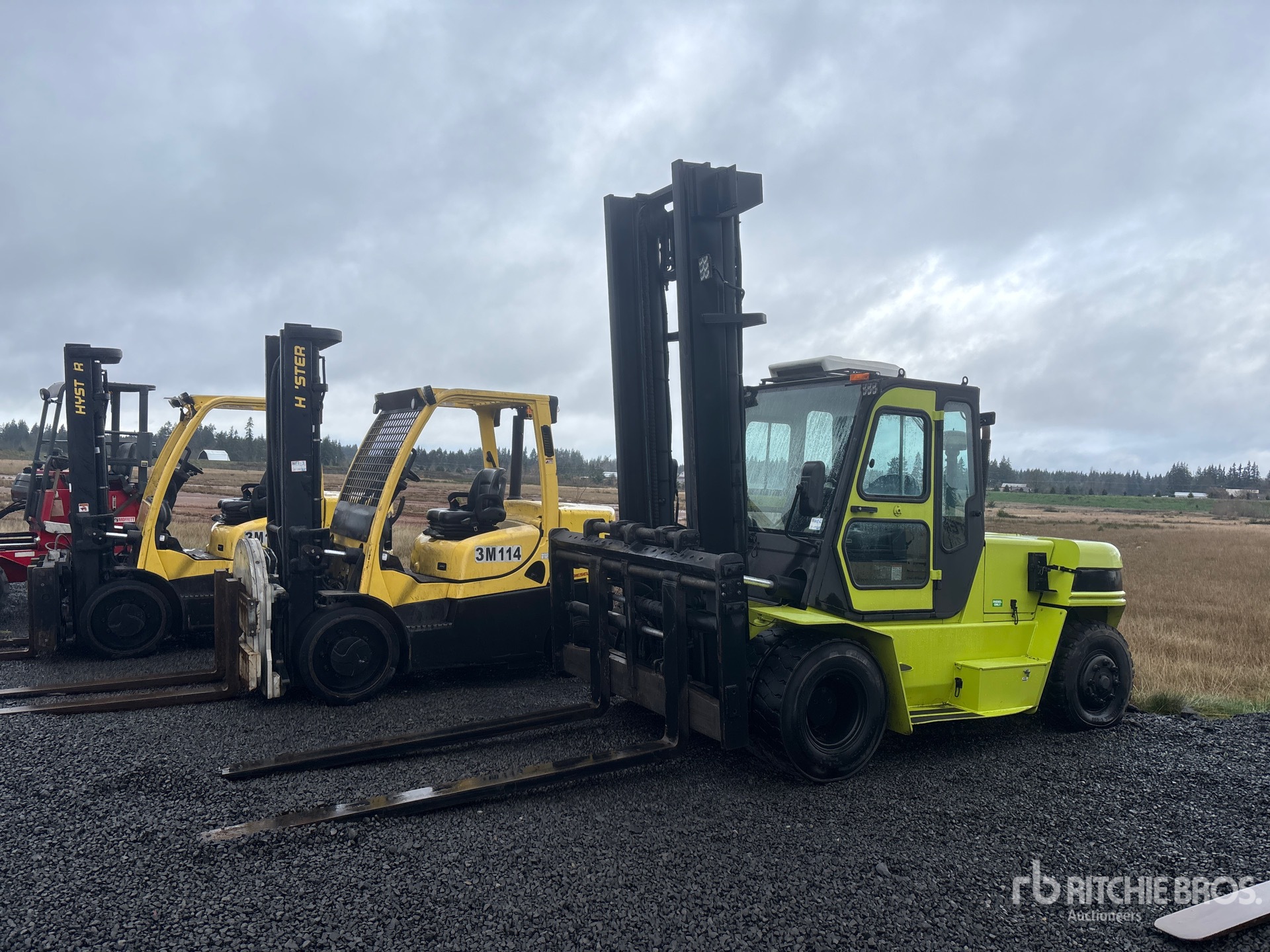 General Appearance with Picture, Left Front Corner