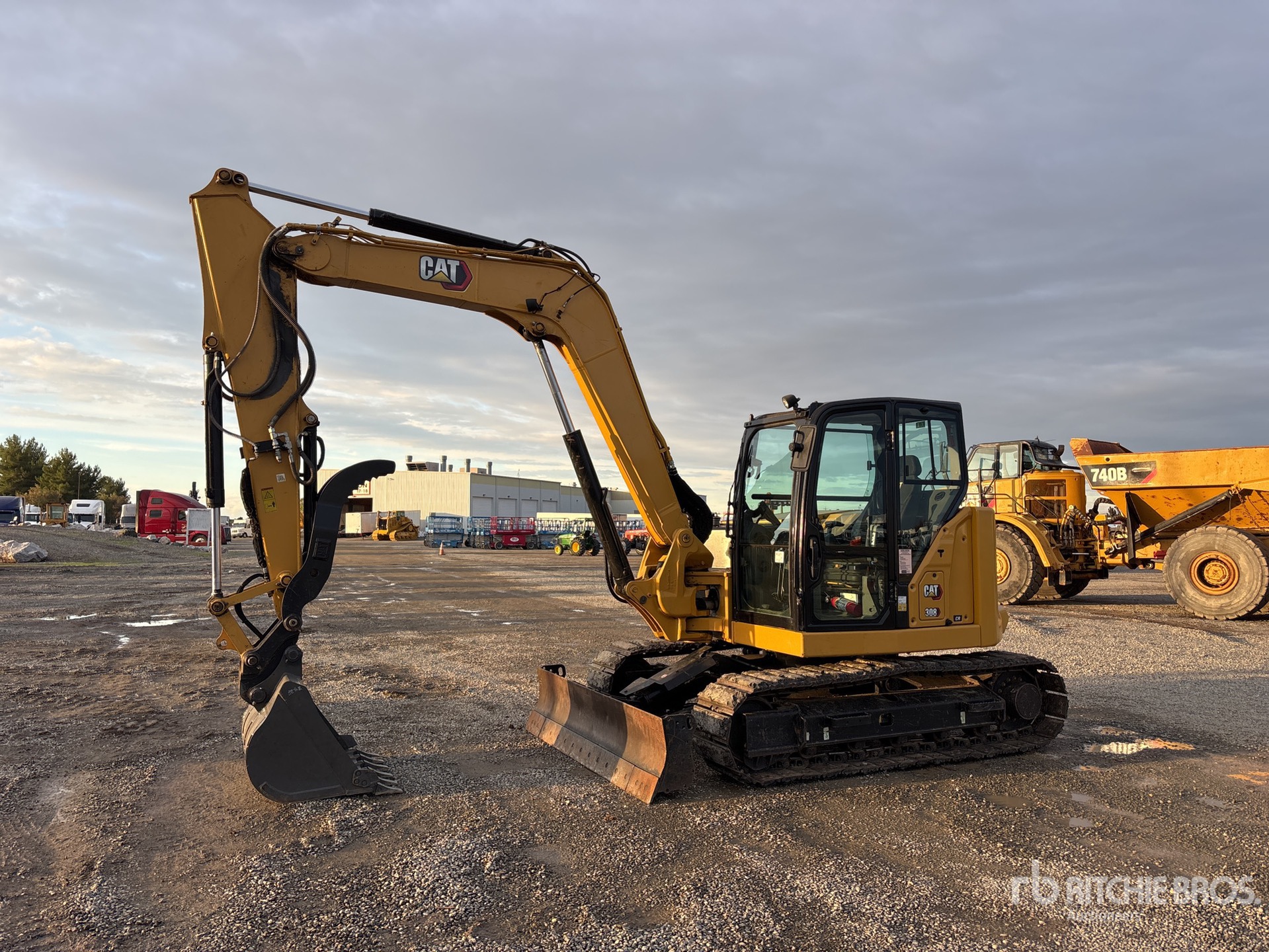 General Appearance with Picture, Left Front Corner