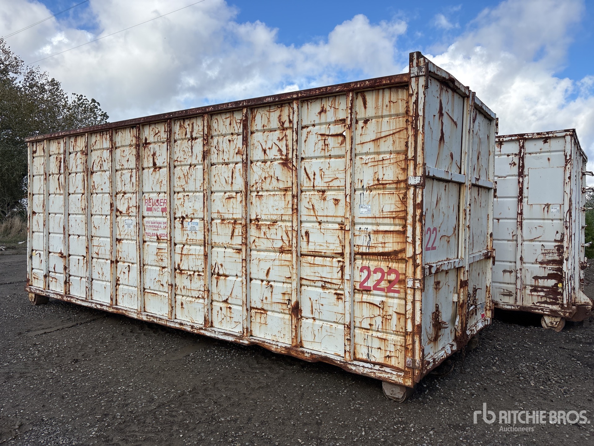 General Appearance with Bild, Ecke vorne rechts