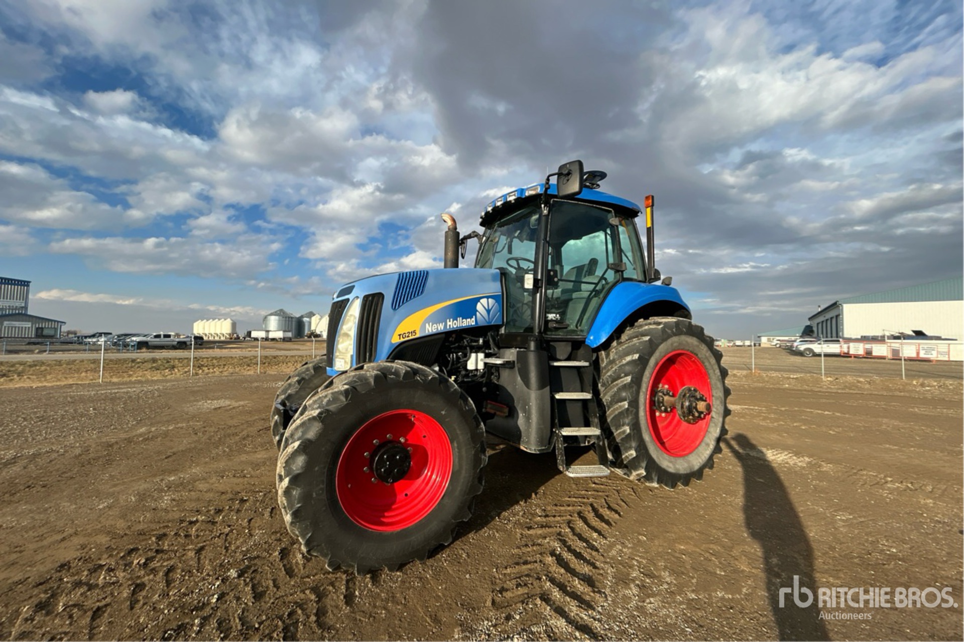 General Appearance with Foto, angolo anteriore sinistro