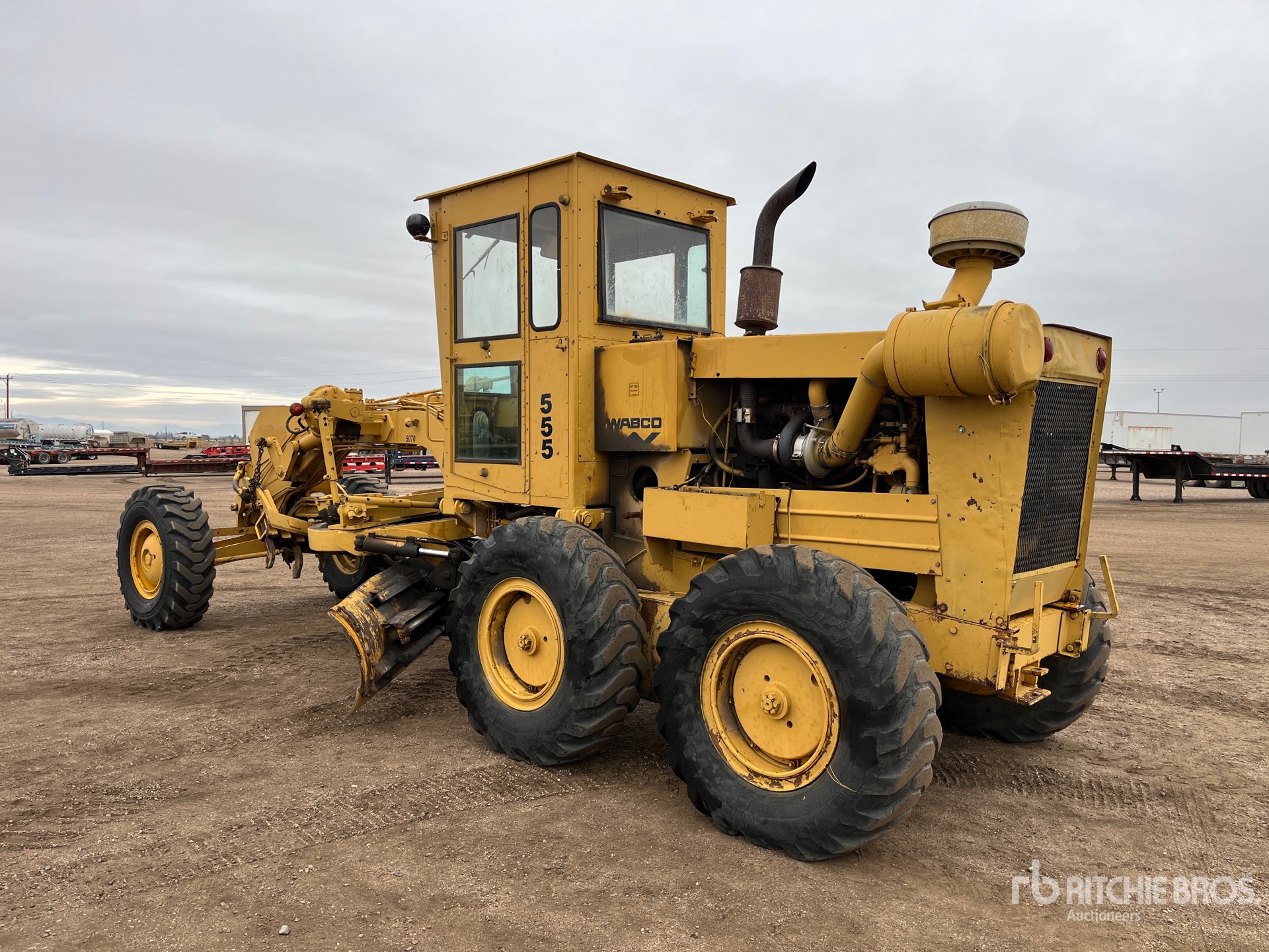 General Appearance with Imagen: esquina trasera izquierda