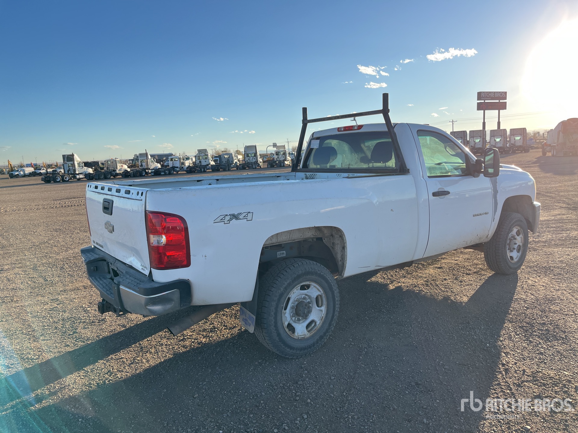 General Appearance with Imagen: esquina trasera derecha