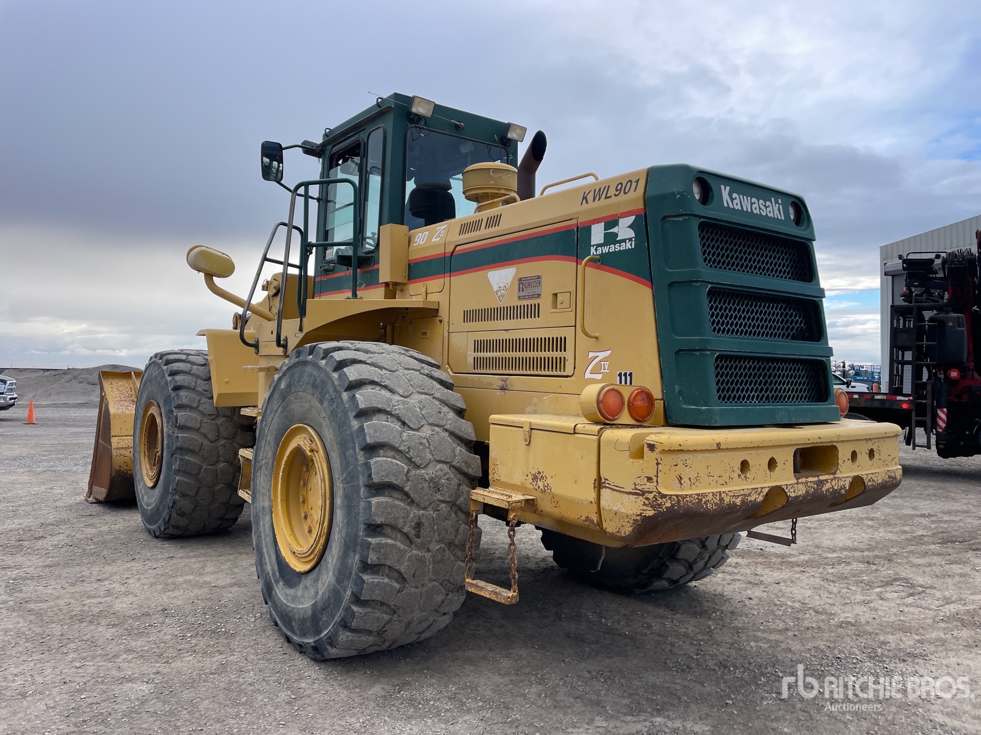 General Appearance with Picture, Left Rear Corner