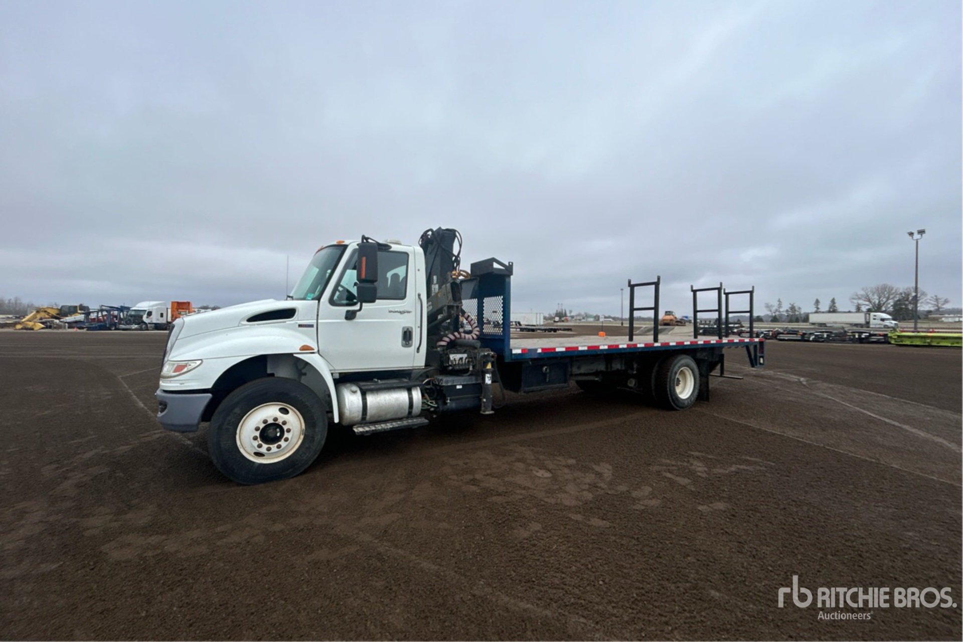 General Appearance with Picture, Left Front Corner