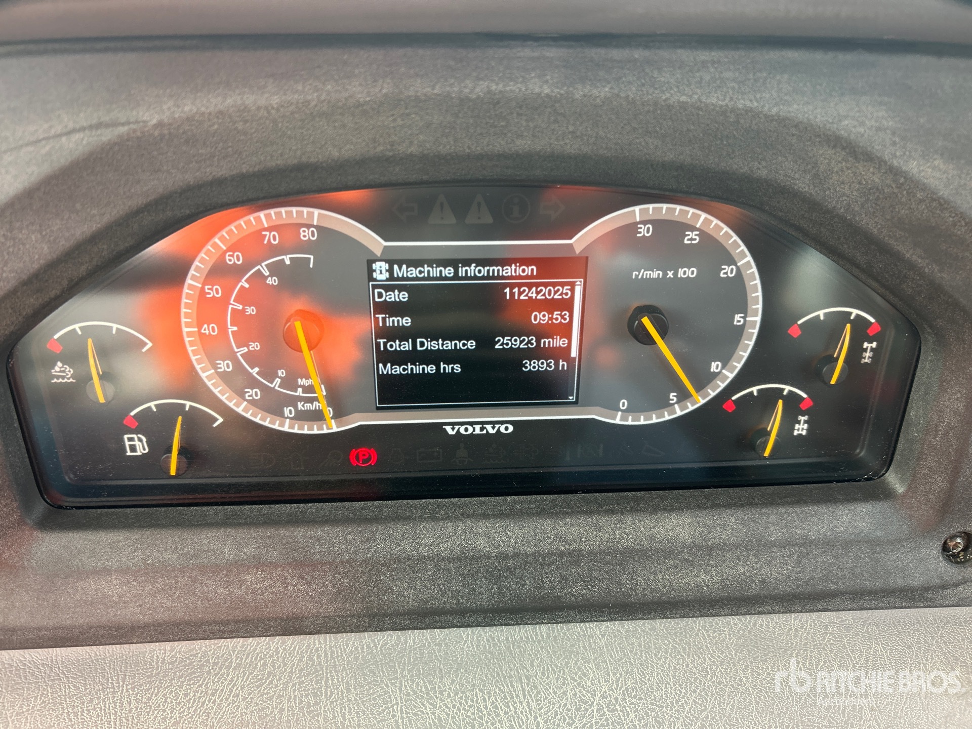 General Appearance with Horímetro / Odómetro