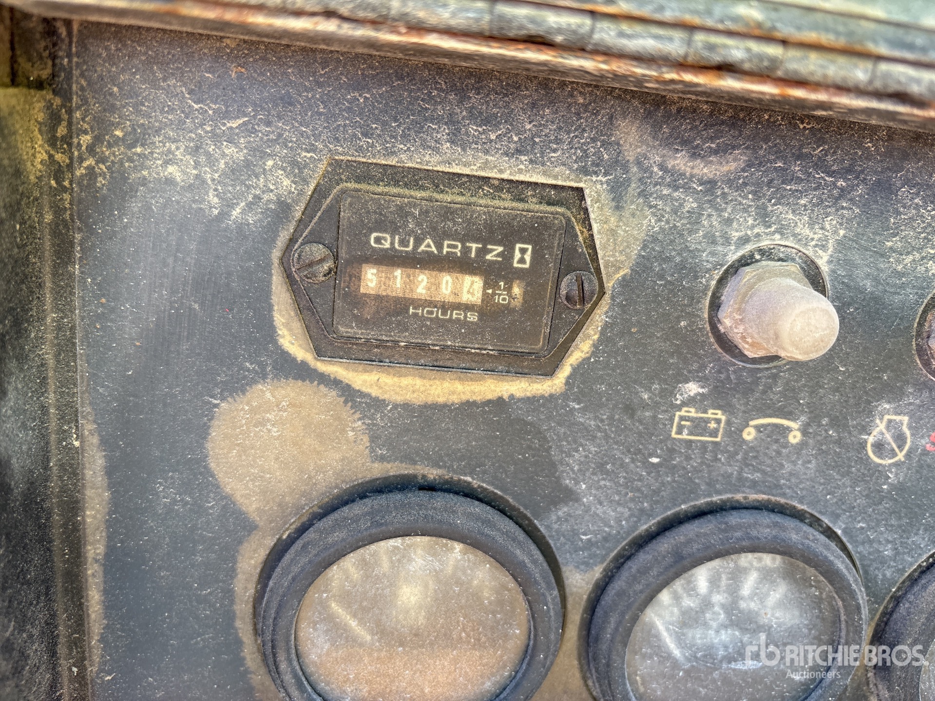 General Appearance with Hour Meter / Odometer