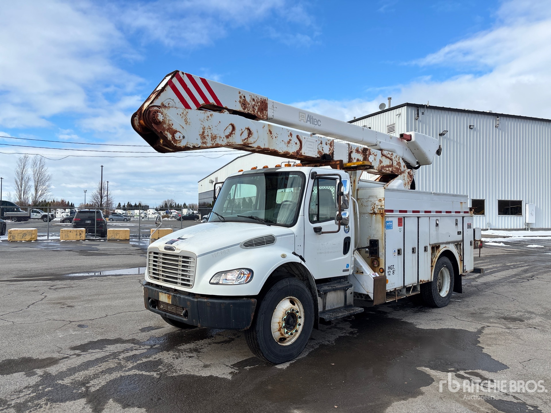 Aspect général with Image, coin avant gauche