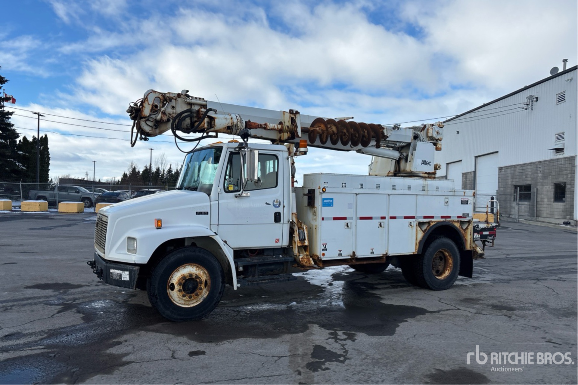 Aspect général with Image, coin avant gauche