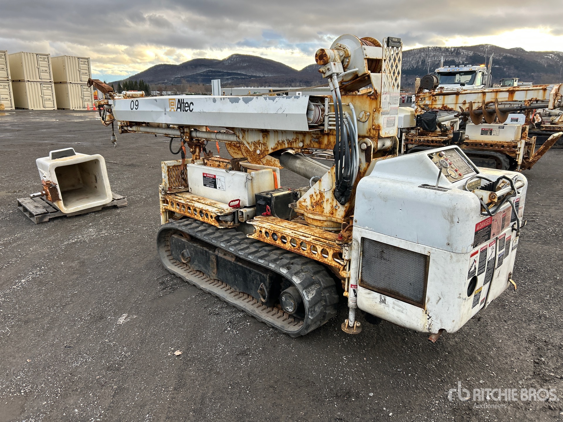 General Appearance with Picture, Left Rear Corner