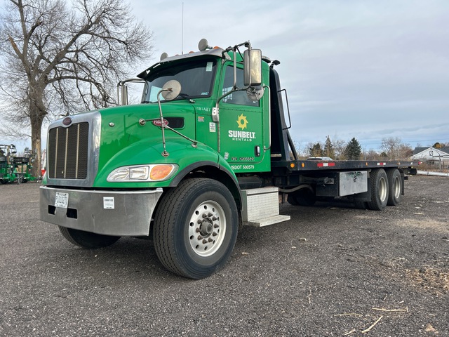 2016 Peterbilt 348 6x4 Rollback Truck