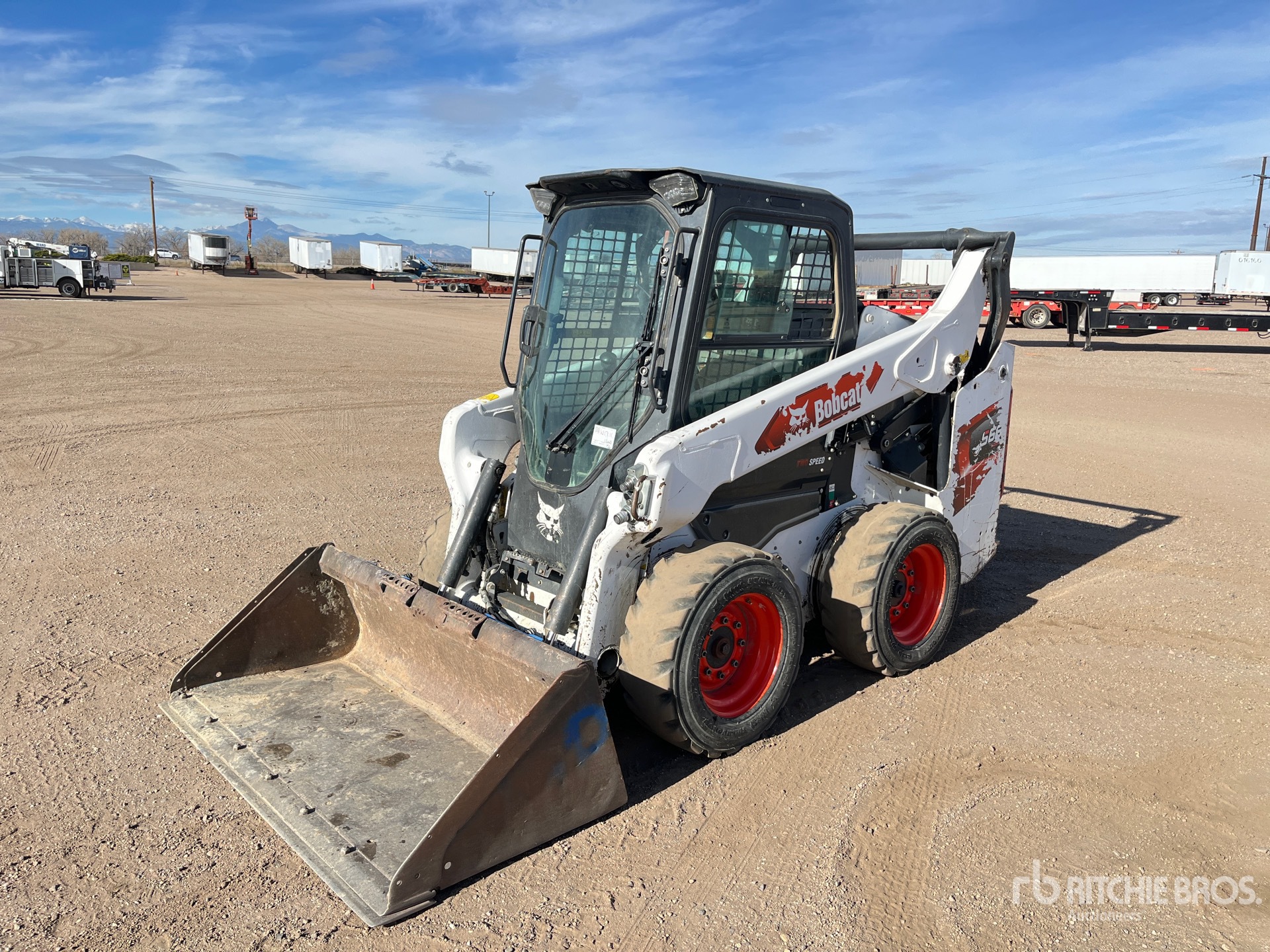 General Appearance with Bild, Ecke vorne links