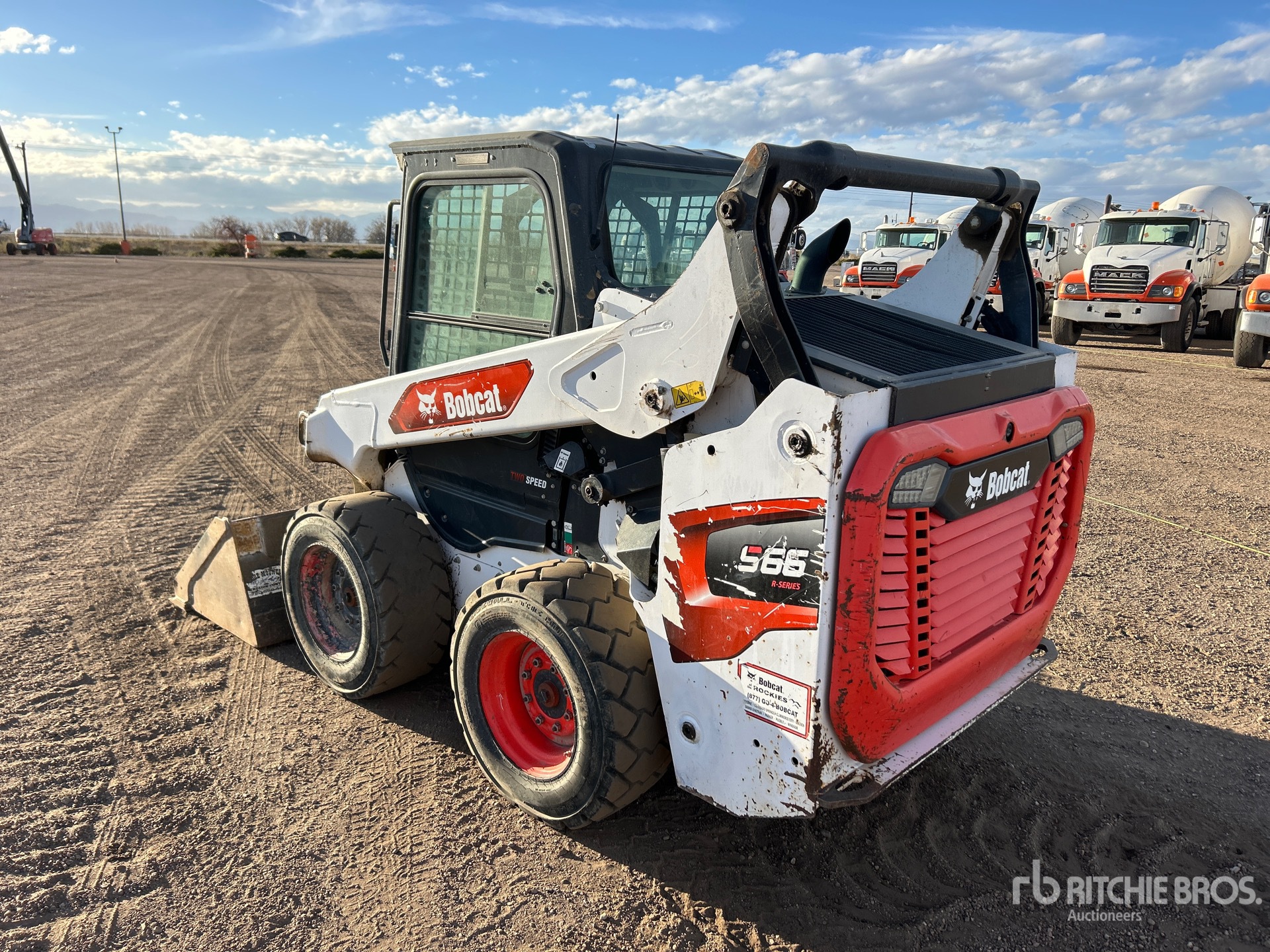 General Appearance with Bild, Ecke hinten links