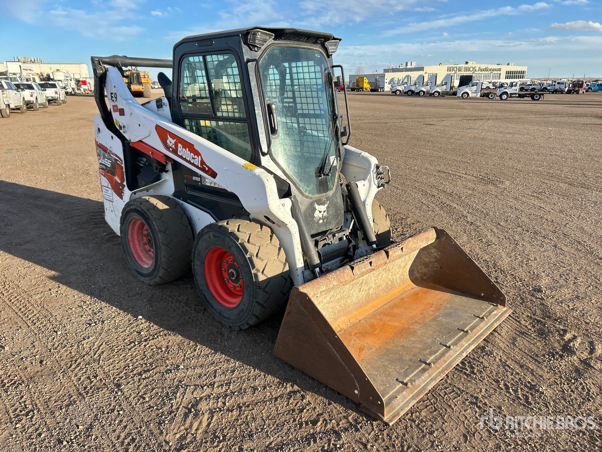 General Appearance with Bild, Ecke vorne rechts