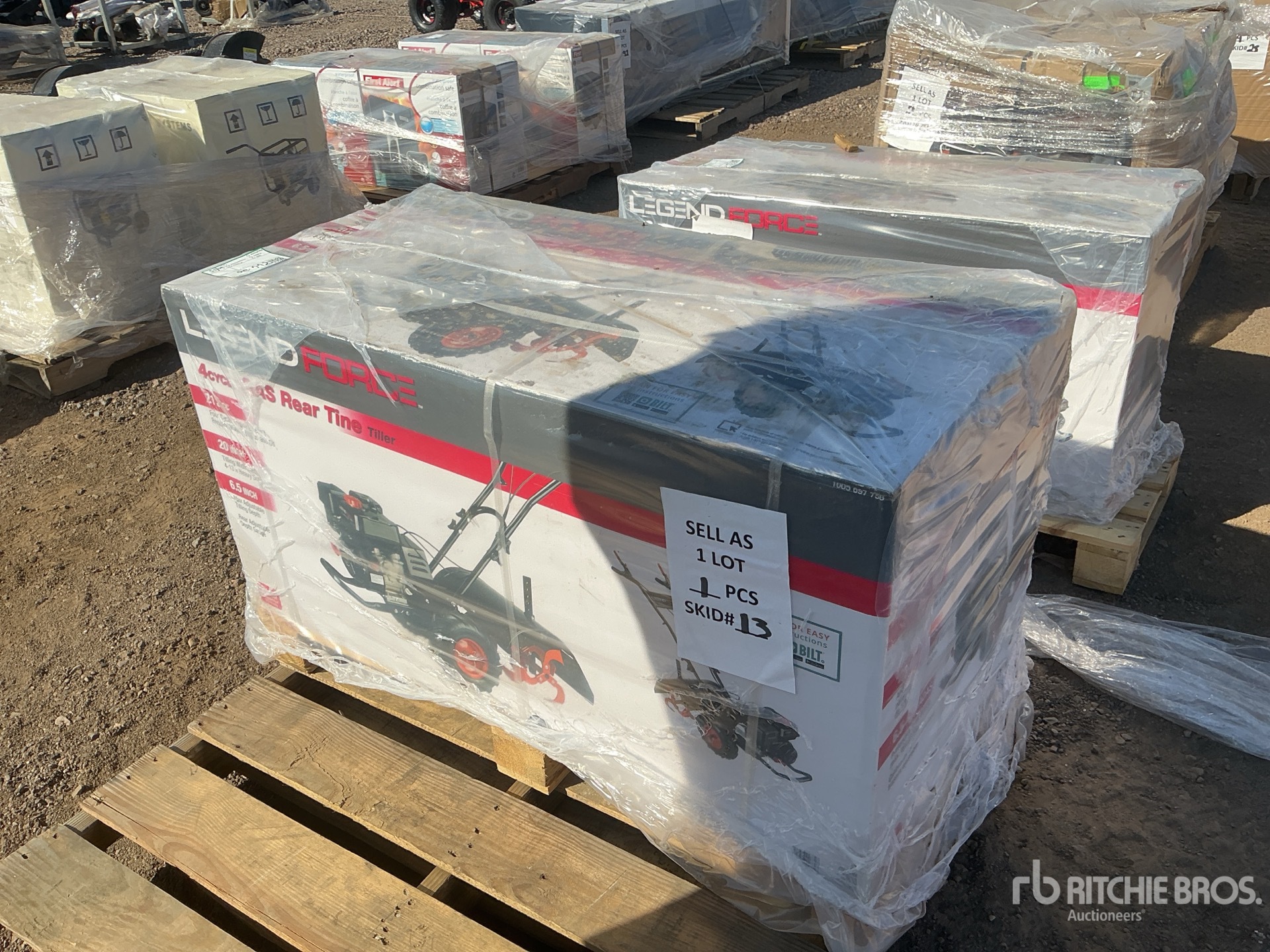 General Appearance with Bild, Ecke vorne links