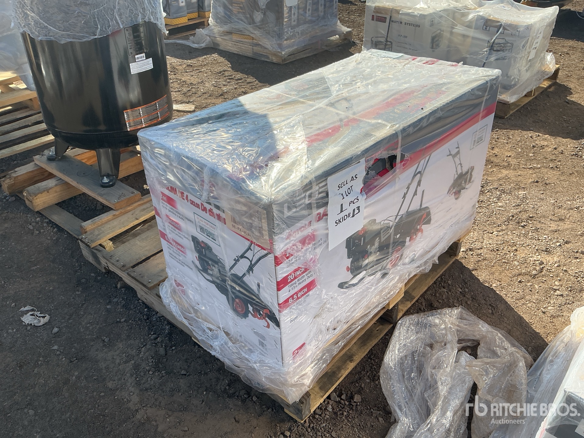 General Appearance with Bild, Ecke hinten links