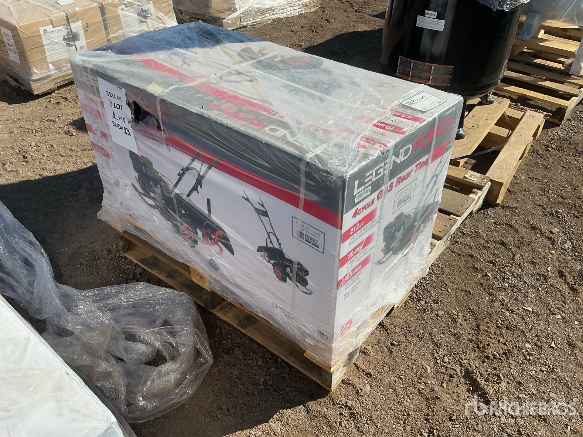 General Appearance with Bild, Ecke hinten rechts