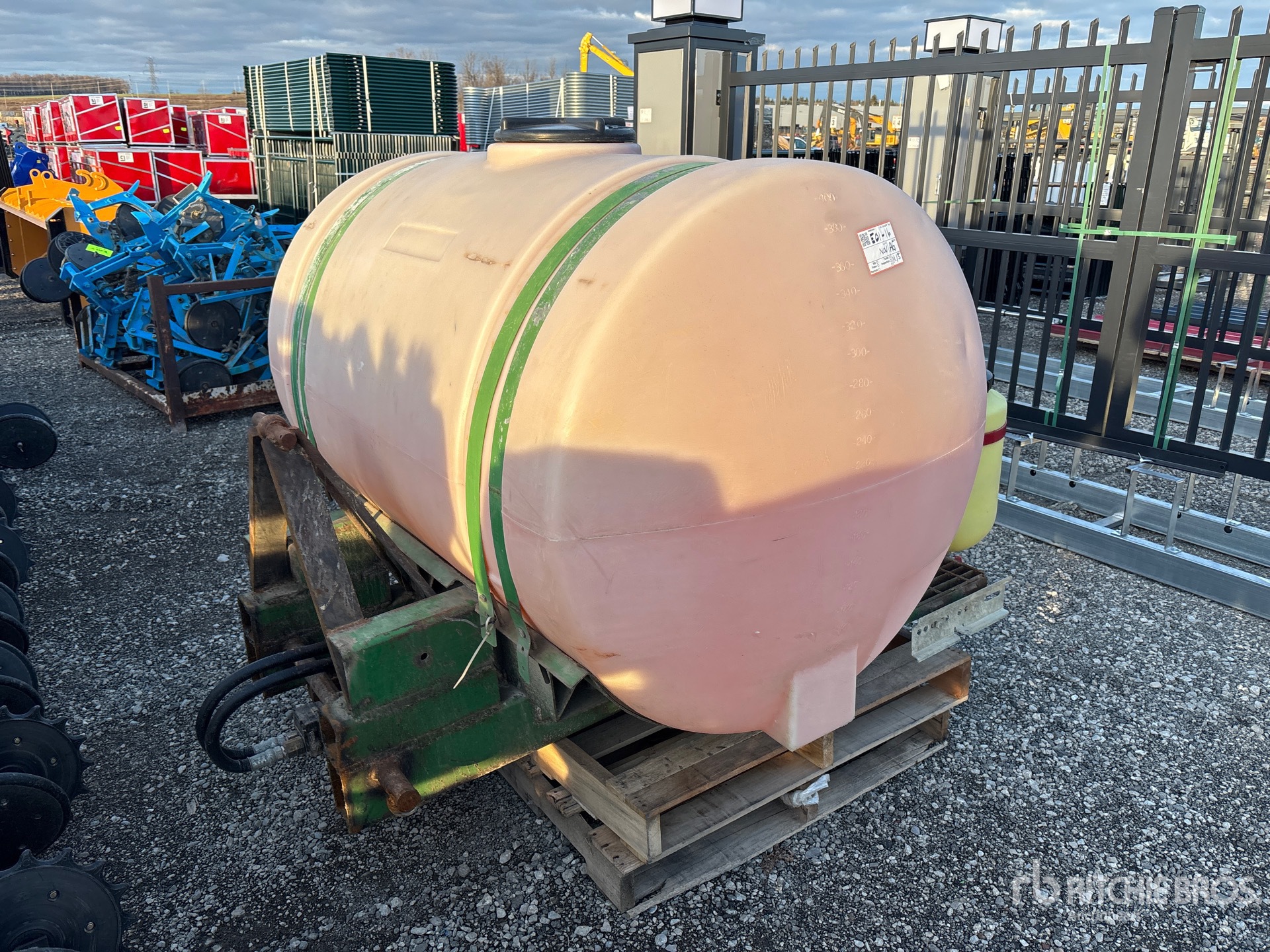 General Appearance with Featured Photo