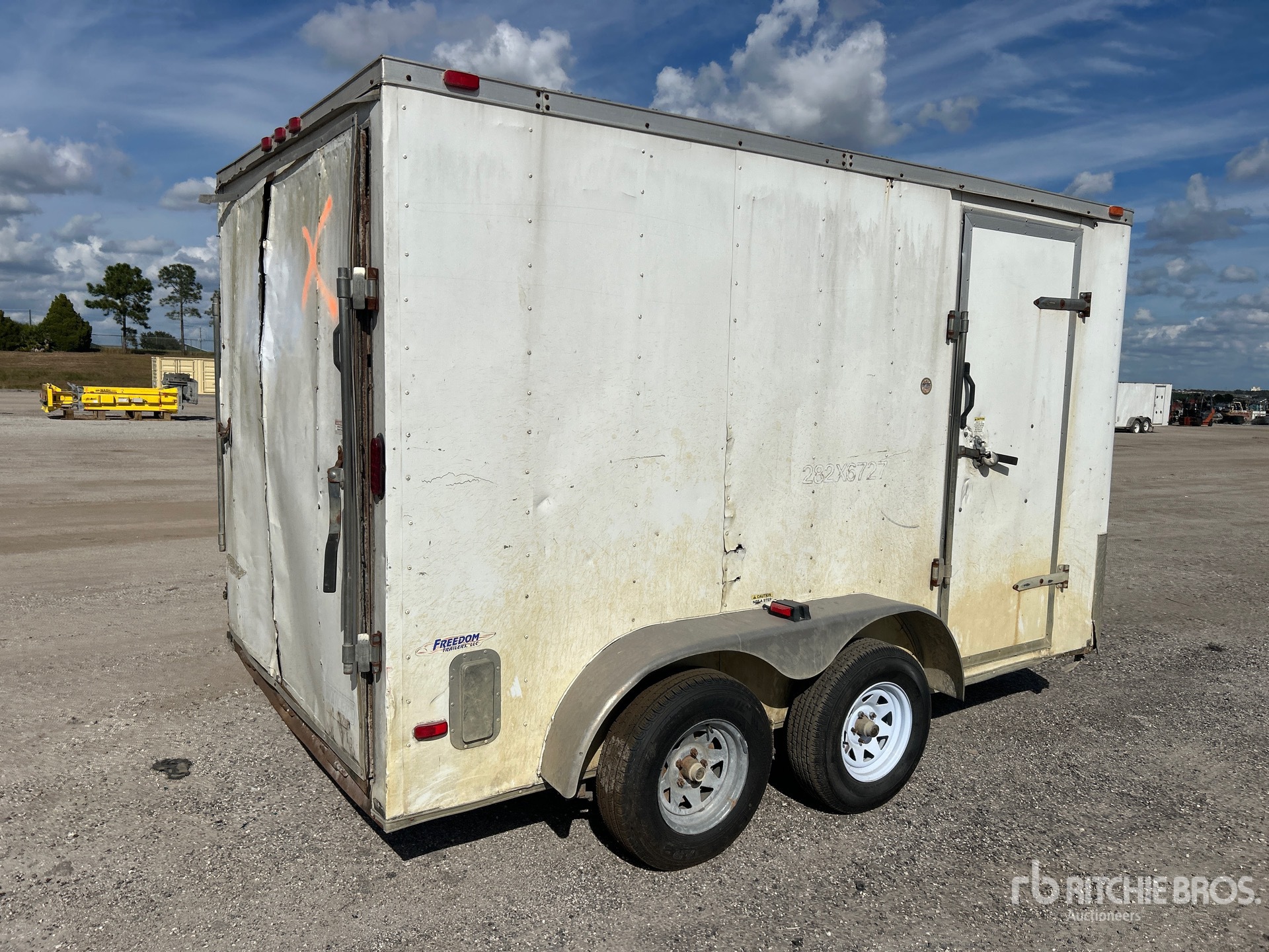 General Appearance with Imagen: esquina trasera derecha