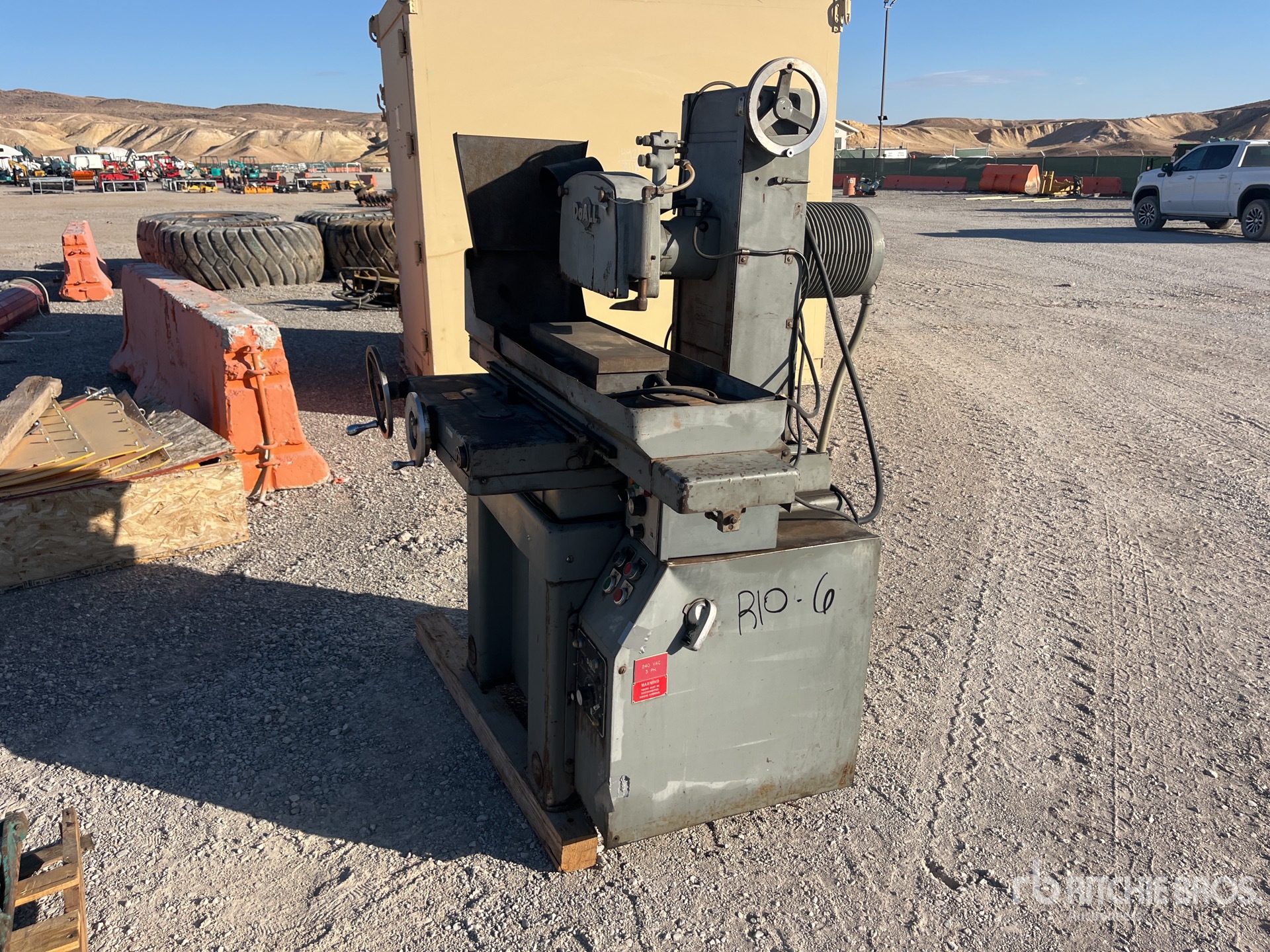 General Appearance with Picture, Left Front Corner