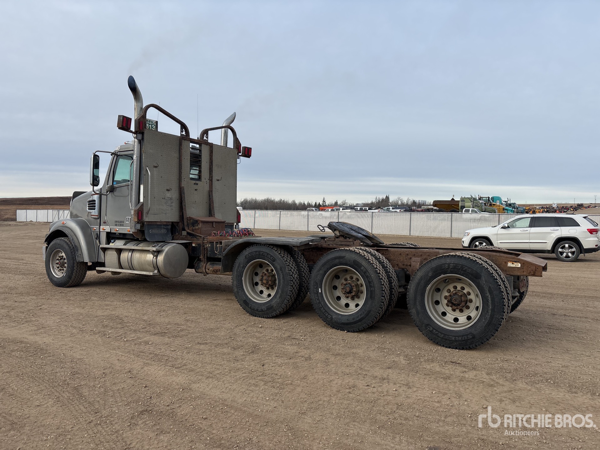 General Appearance with Foto, angolo posteriore sinistro