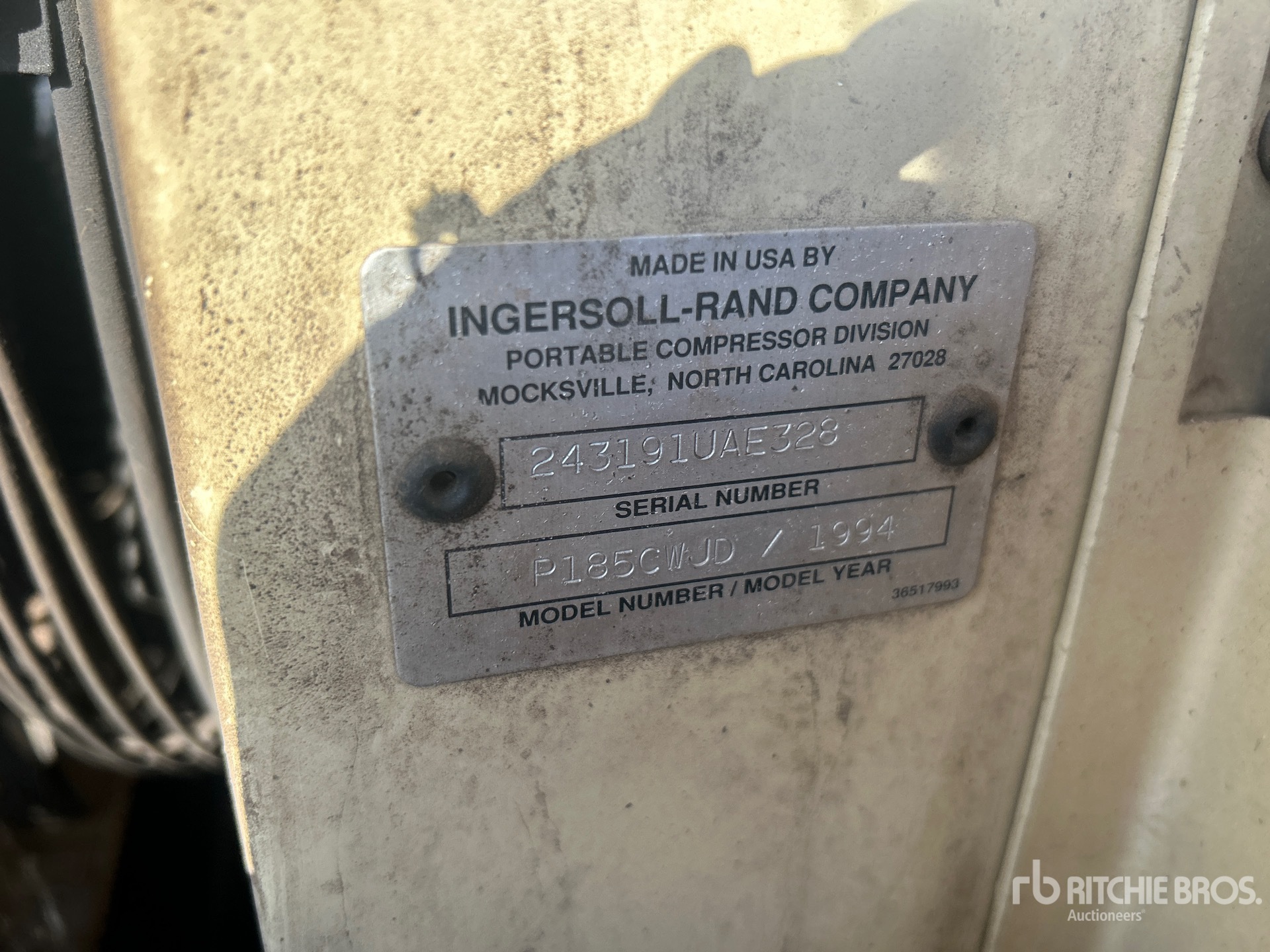 General Appearance with Unit Serial Number