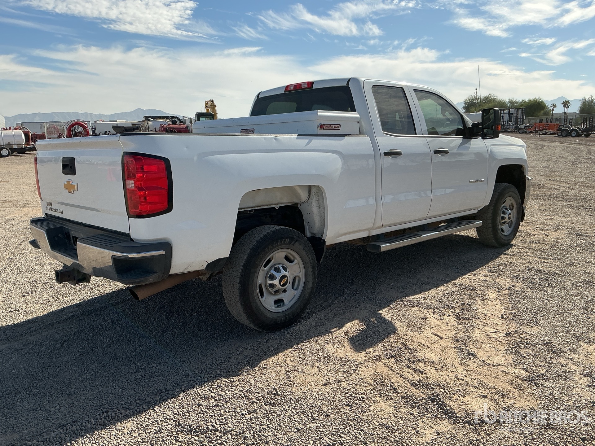 General Appearance with Foto, angolo anteriore sinistro