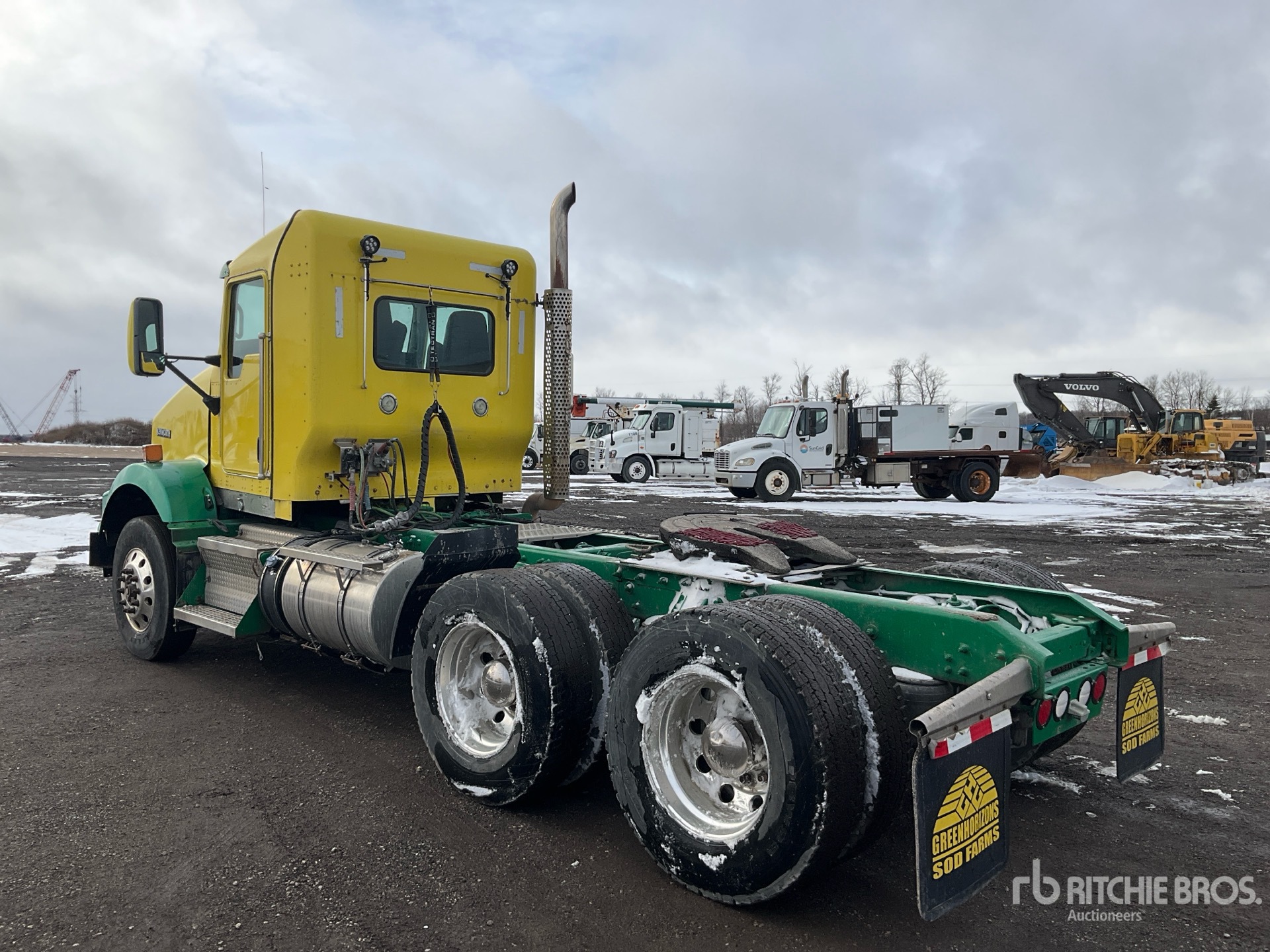 General Appearance with Bild, Ecke hinten links