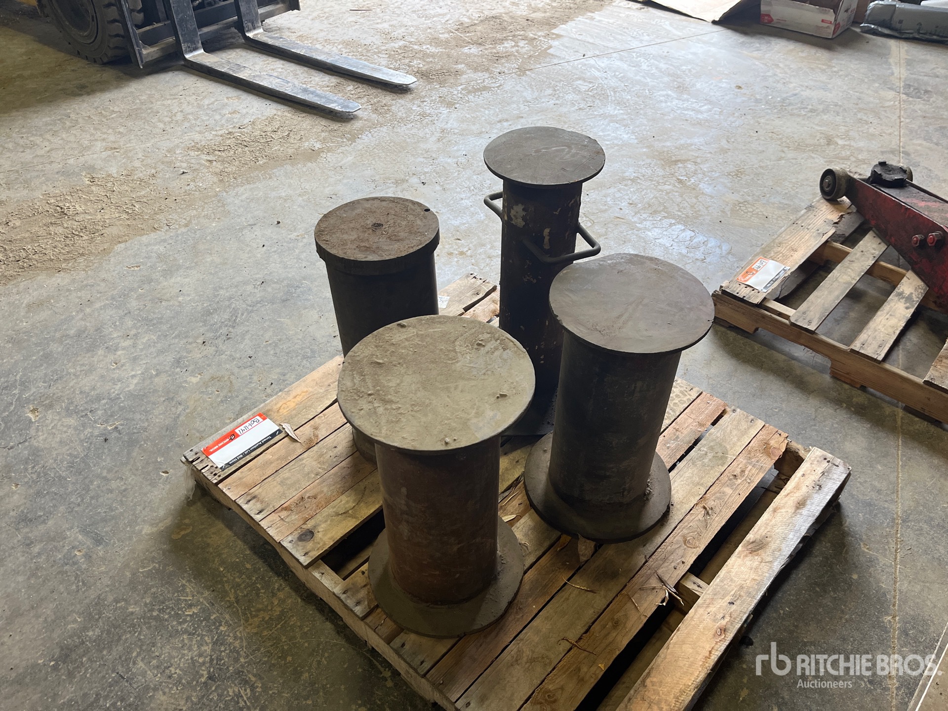 General Appearance with Bild, Ecke hinten links