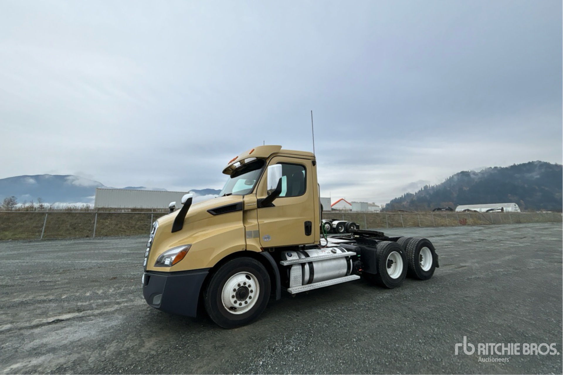 General Appearance with Imagen: esquina delantera izquierda