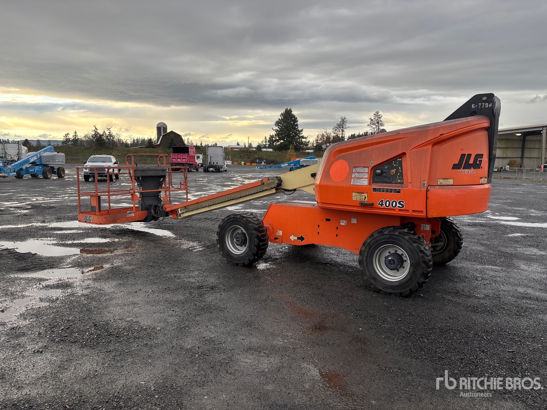 Aspect général with Image, coin arrière gauche