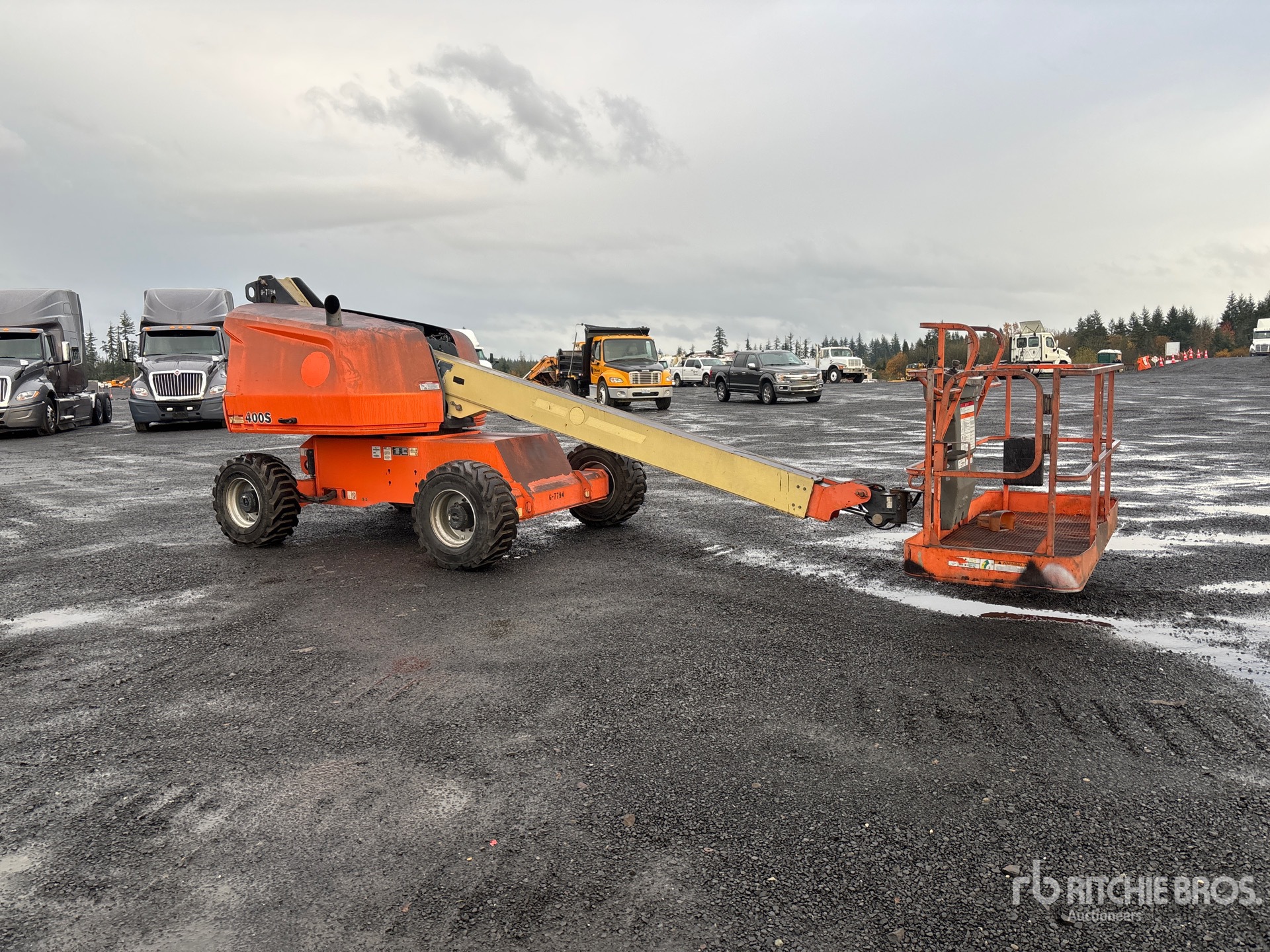Aspect général with Image, coin avant droit