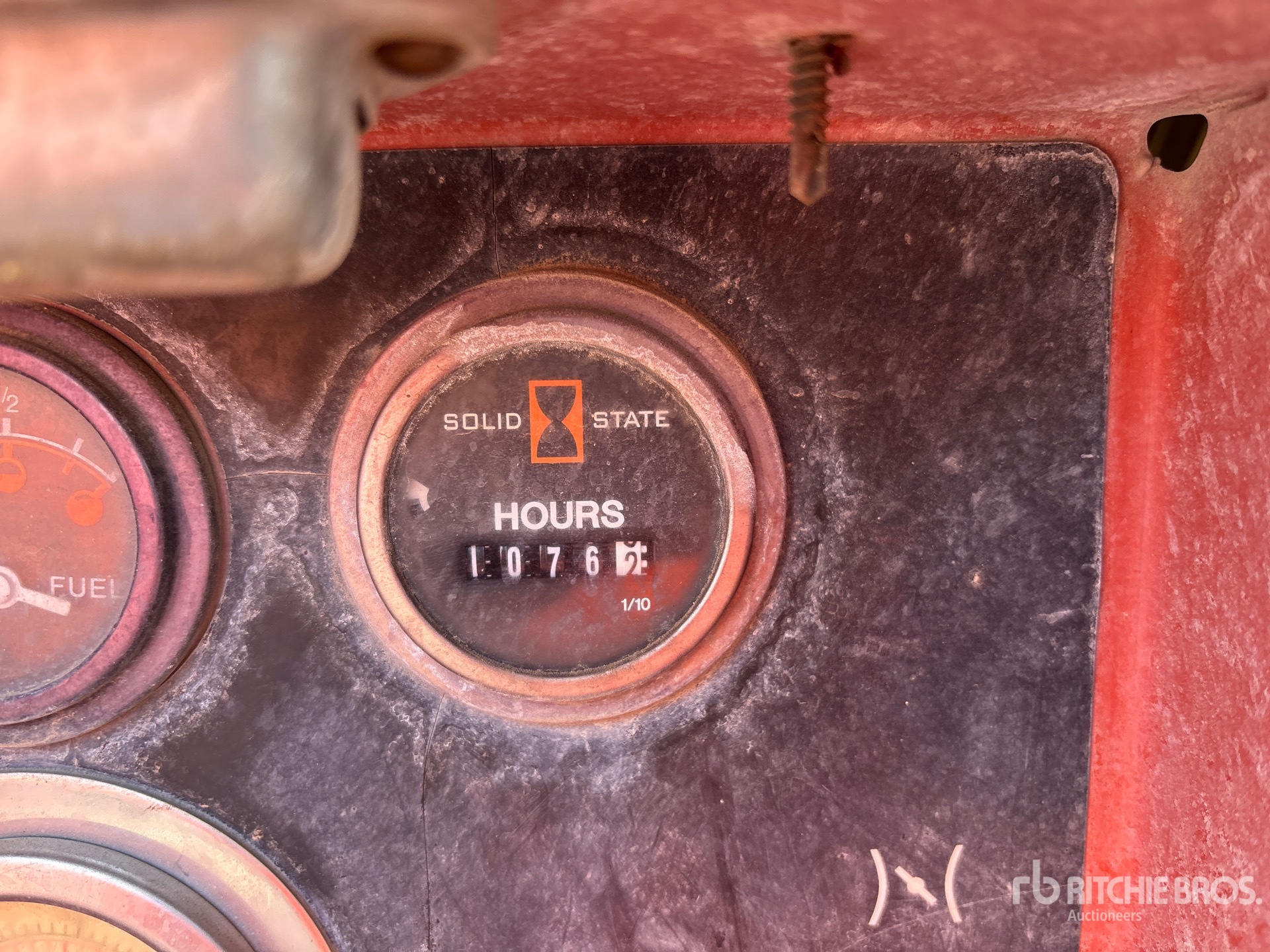 General Appearance with Hour Meter / Odometer