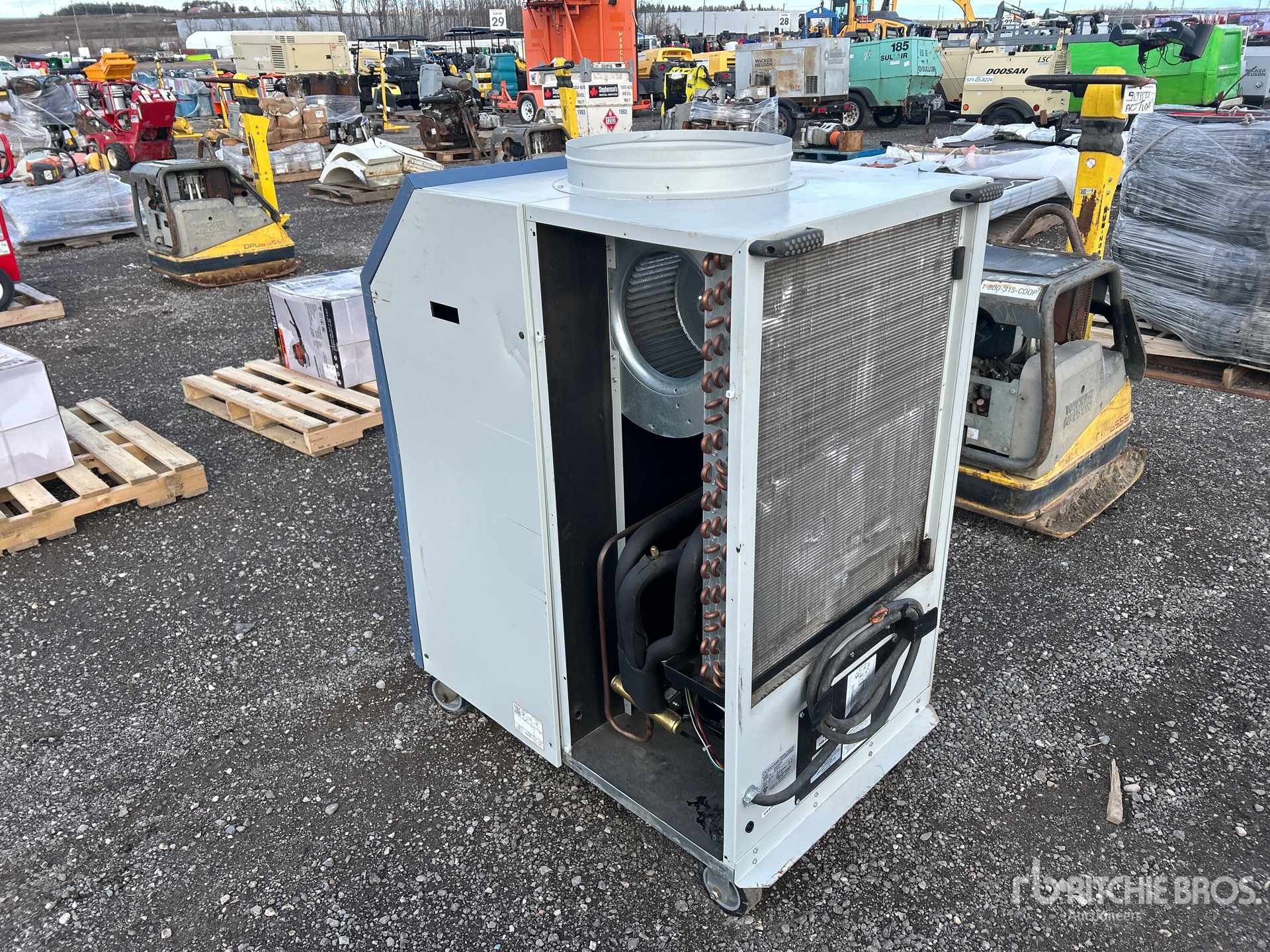 General Appearance with Bild, Ecke hinten rechts