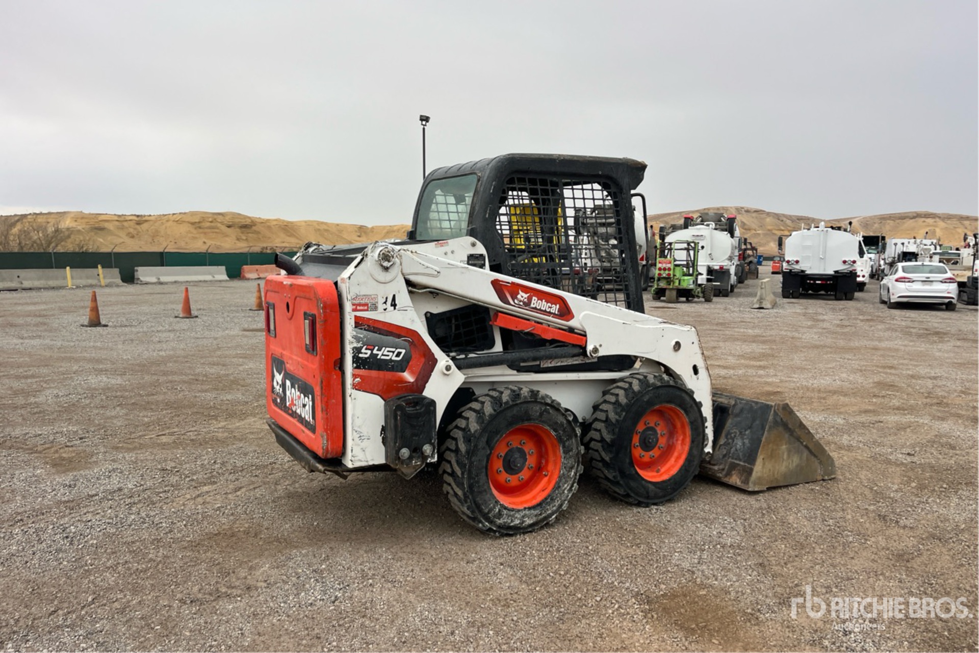 General Appearance with Imagen: esquina trasera derecha