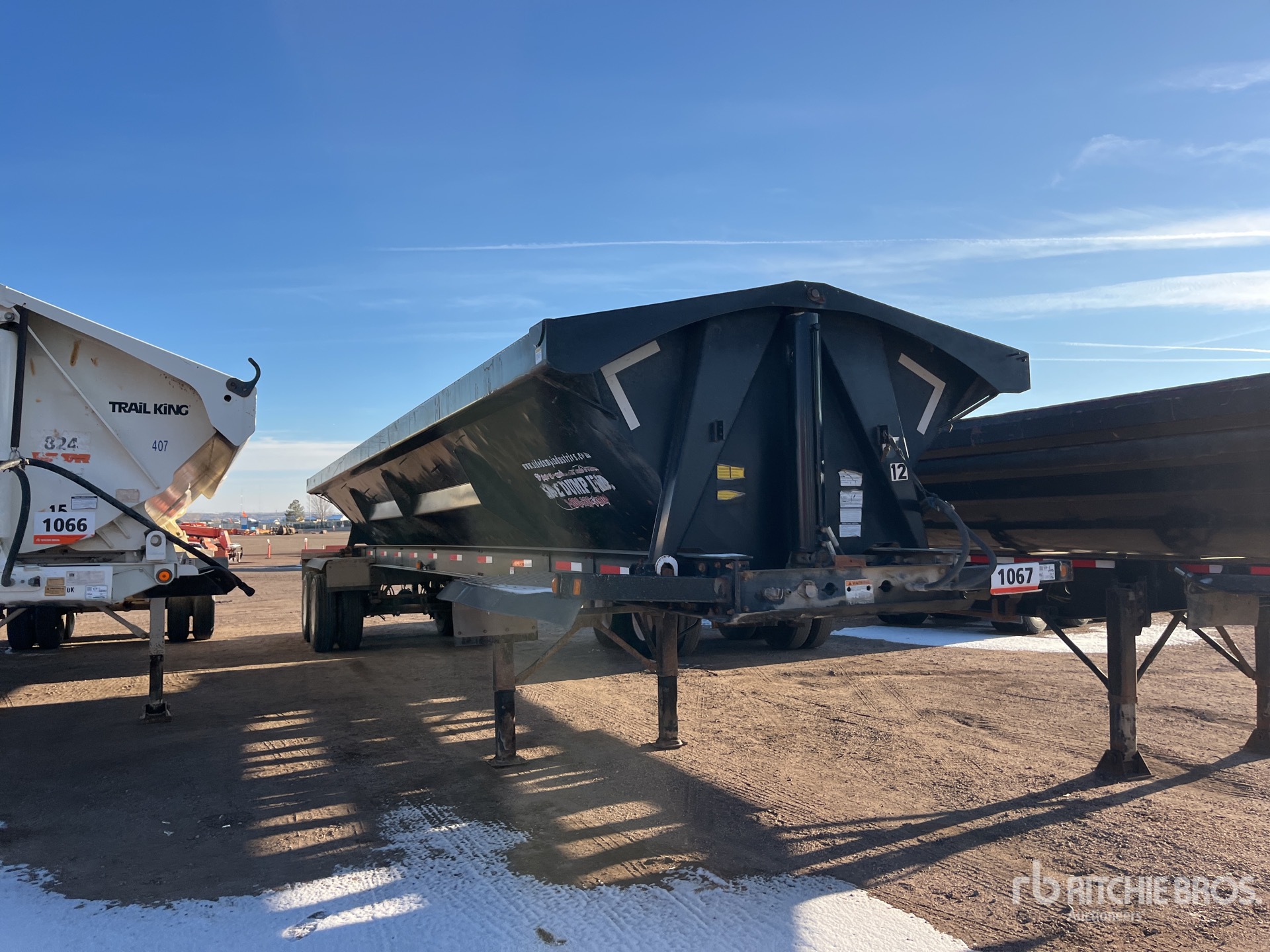 General Appearance with Image, coin avant droit