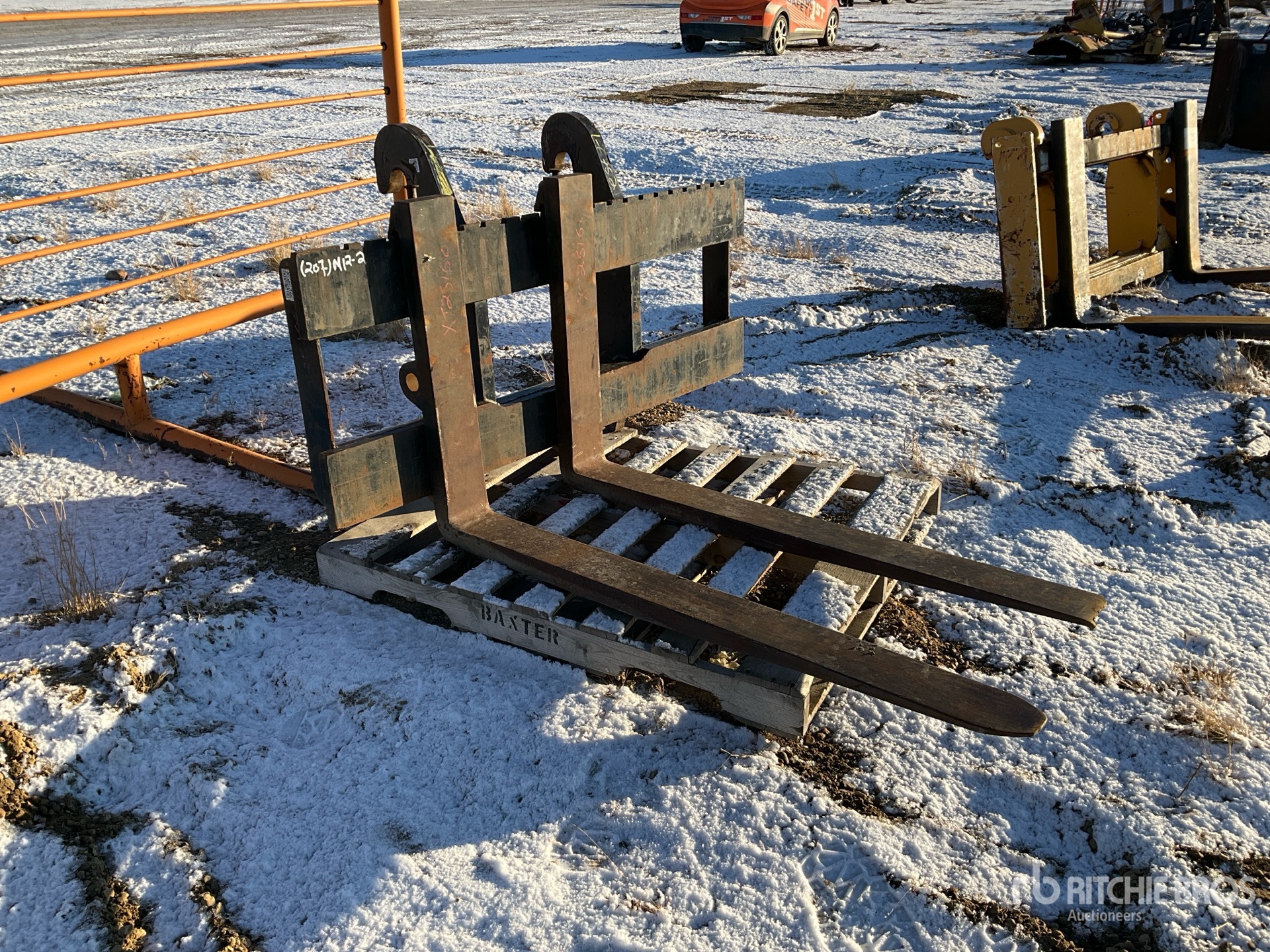 General Appearance with Bild, Ecke vorne rechts