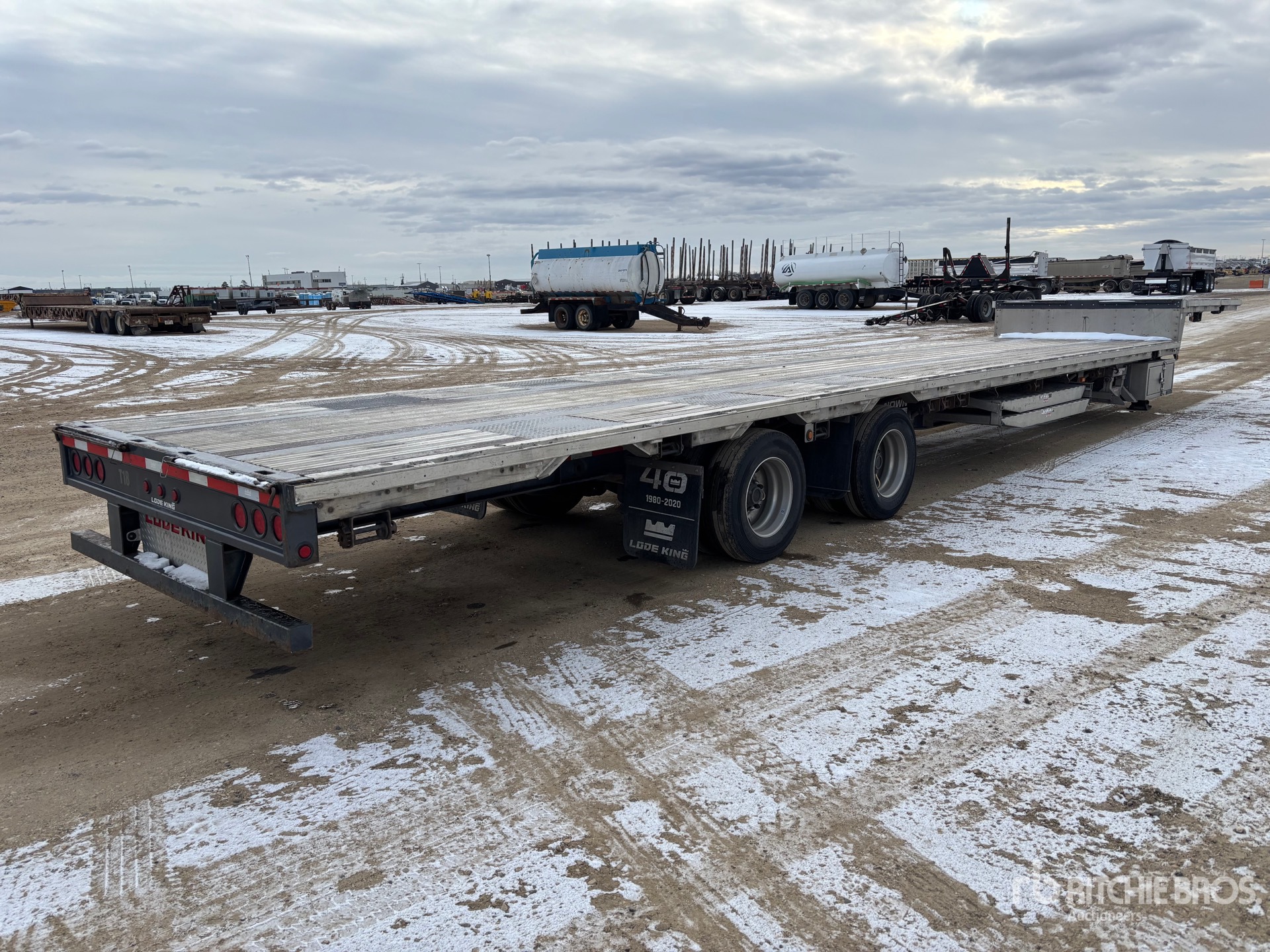 General Appearance with Bild, Ecke hinten rechts