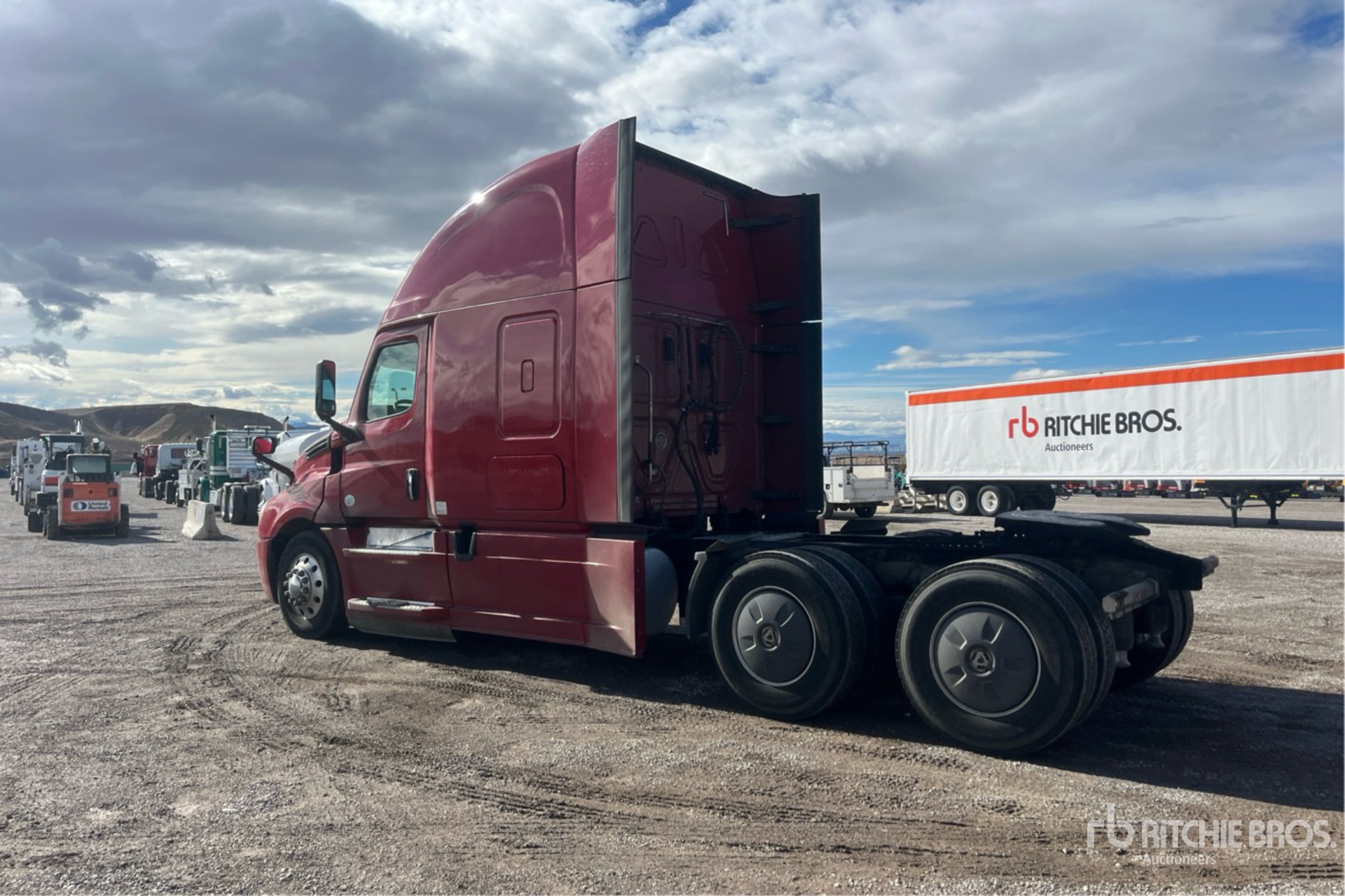 General Appearance with Picture, Left Rear Corner