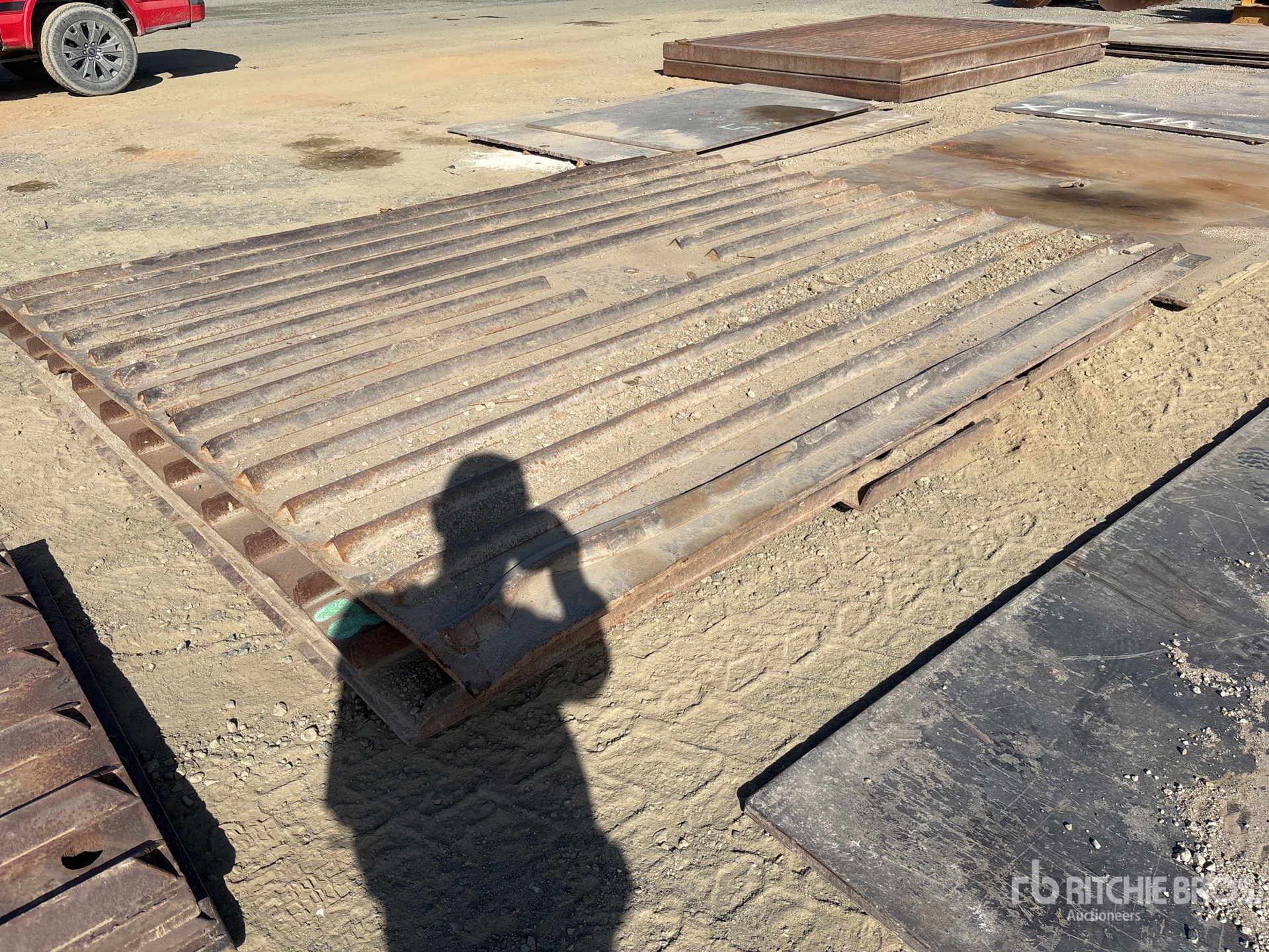 General Appearance with Bild, Ecke hinten links