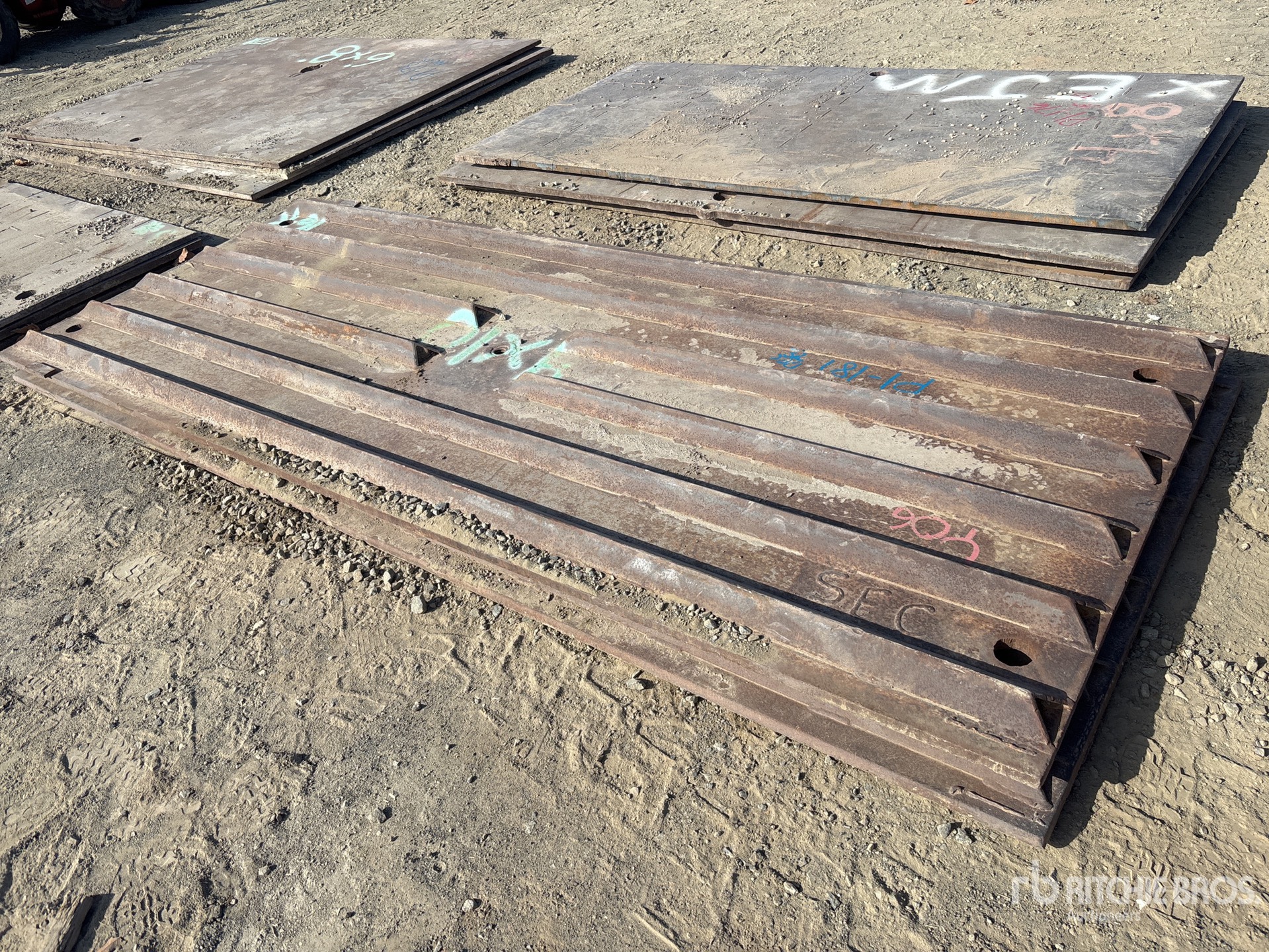 General Appearance with Bild, Ecke hinten rechts