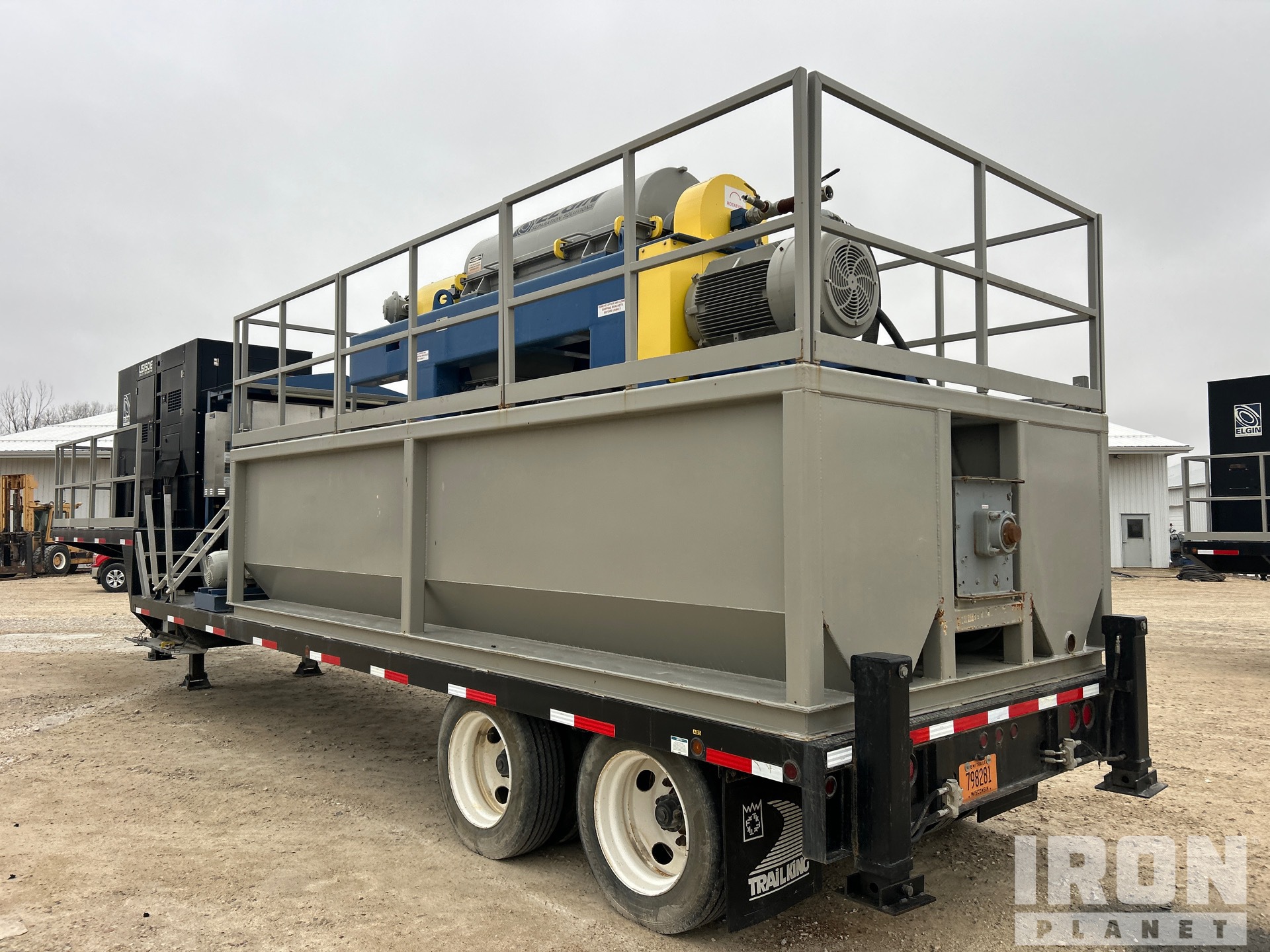 General Appearance with Zdjęcie, lewy dolny róg