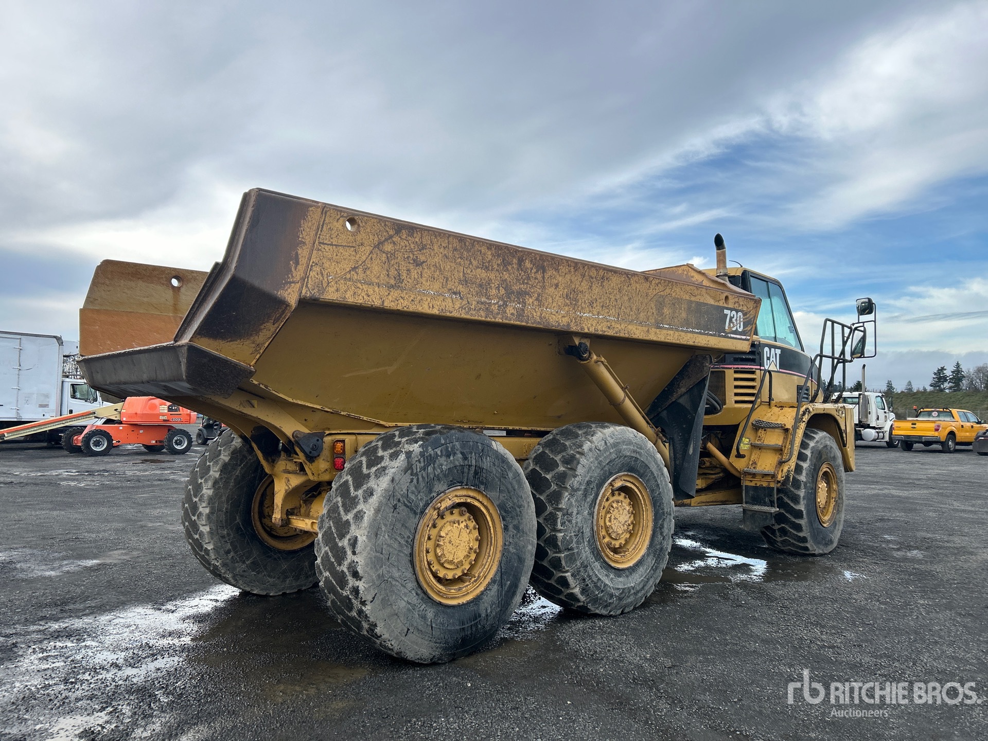 General Appearance with Picture, Right Rear Corner