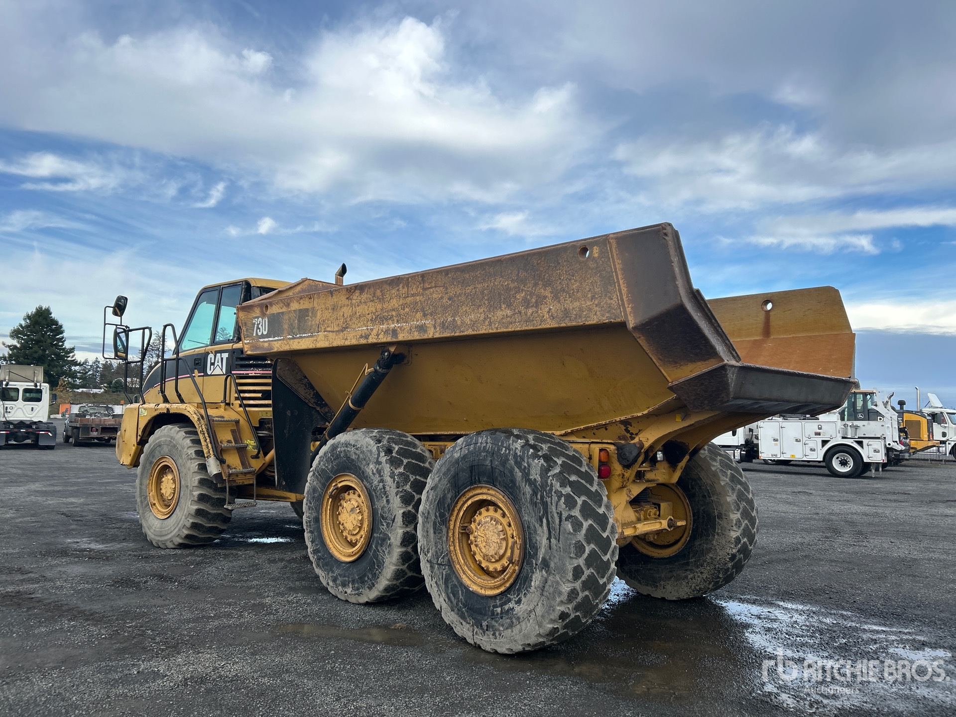 General Appearance with Picture, Left Rear Corner