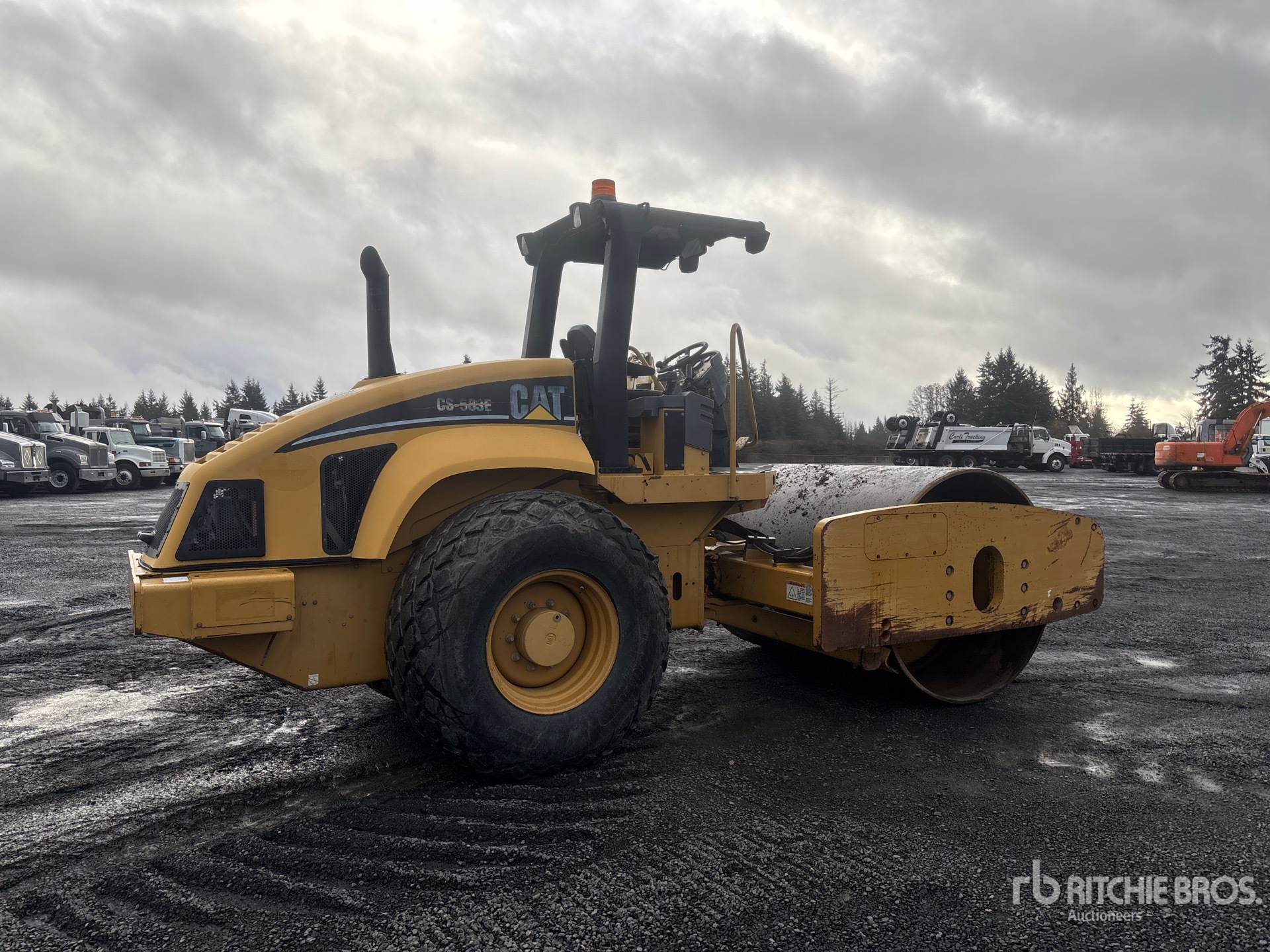 General Appearance with Foto, angolo anteriore sinistro