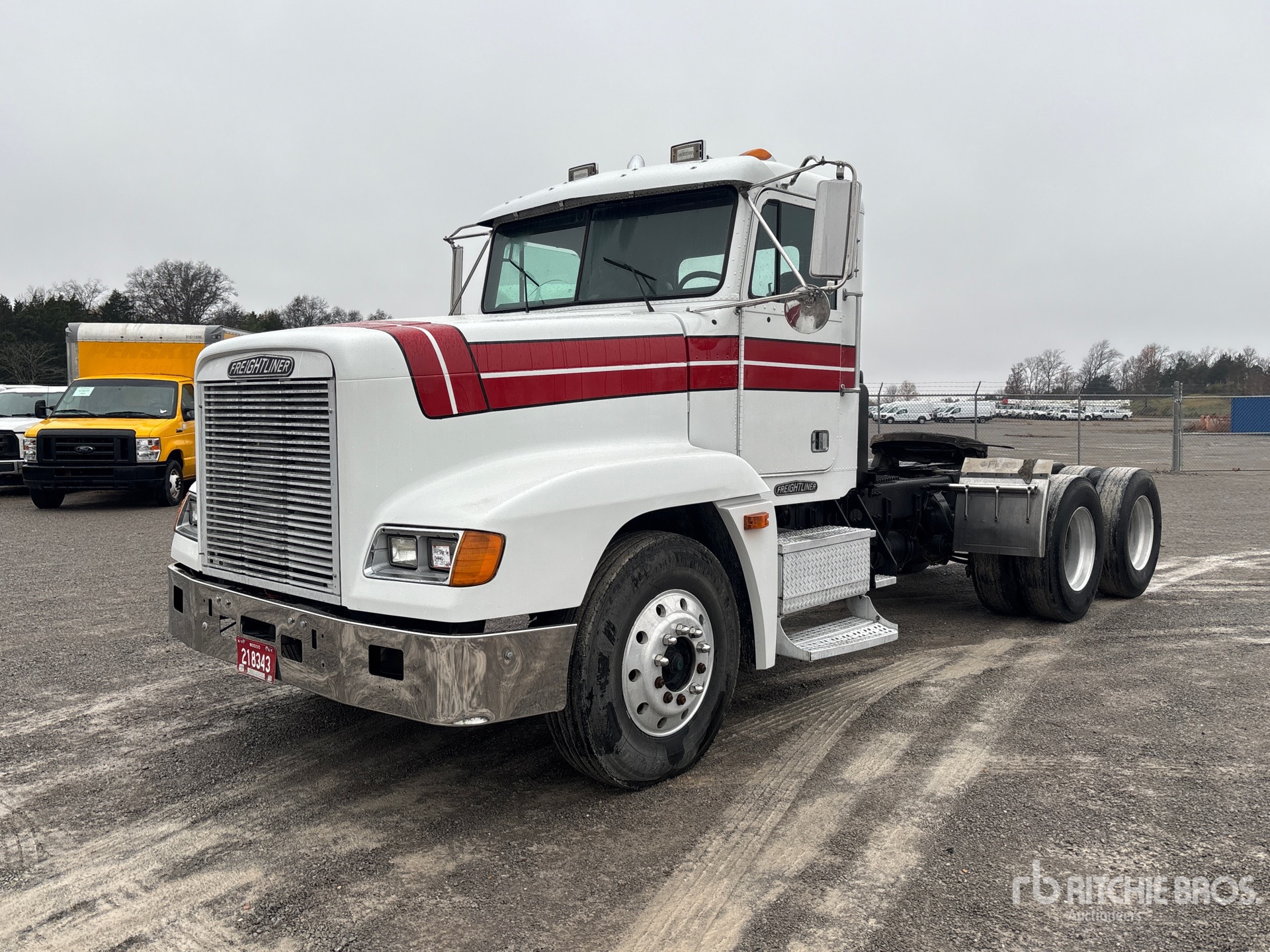 General Appearance with Foto, angolo anteriore sinistro