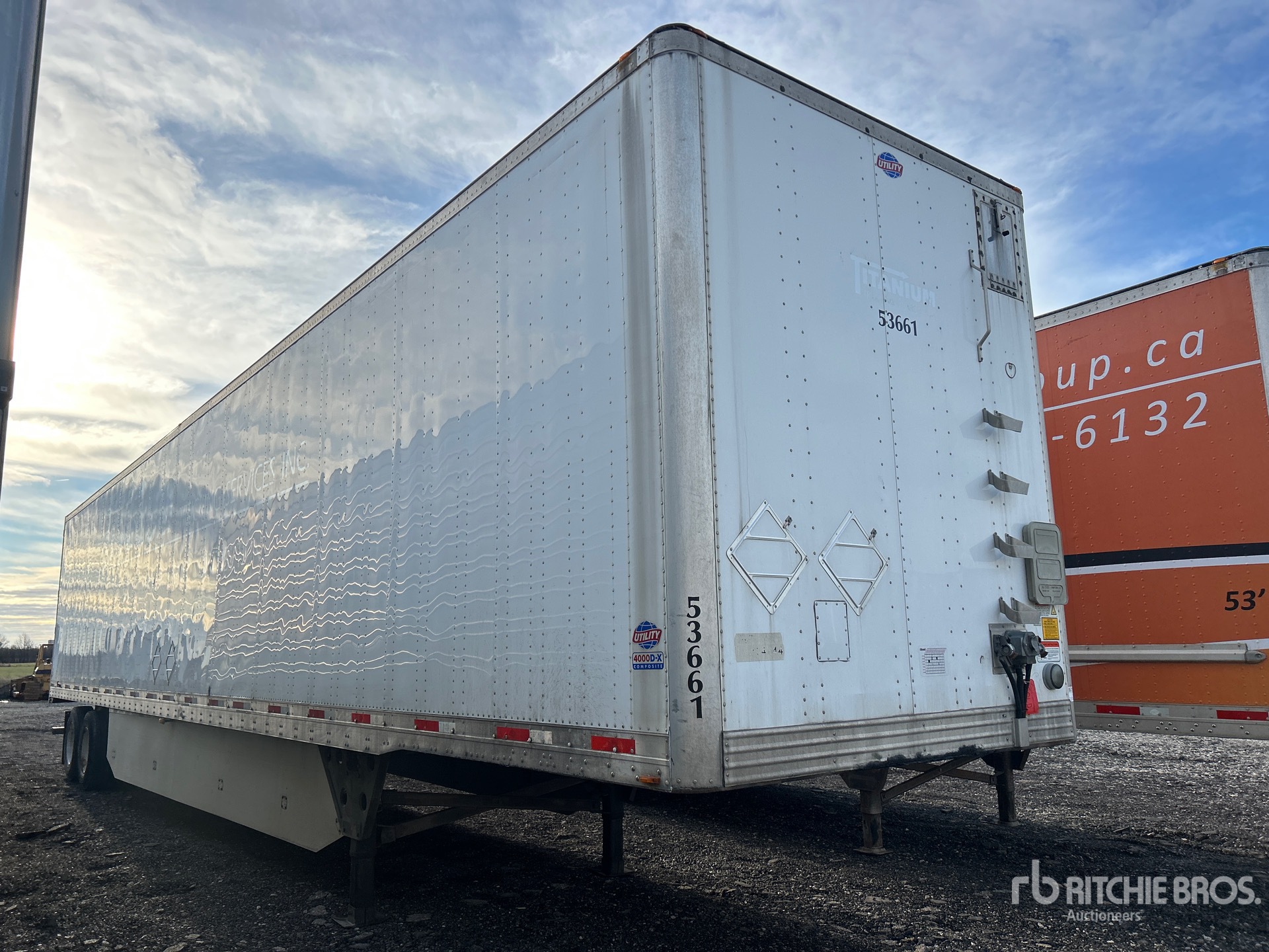 General Appearance with Foto, angolo anteriore destro